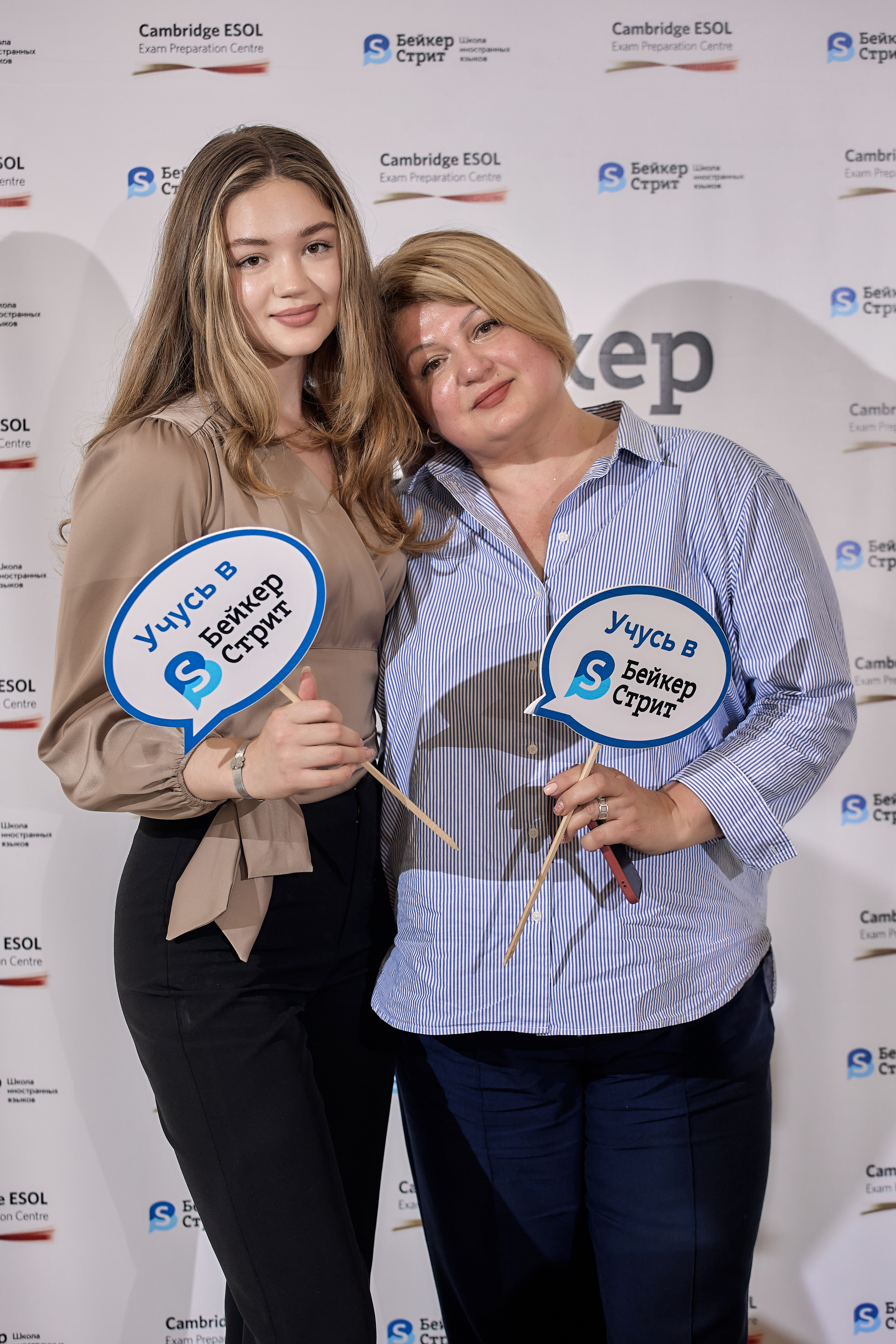 Фотограф на выпускной. Свадебный репортажный и фуд фотограф в Барнауле Гайфулин Виталий