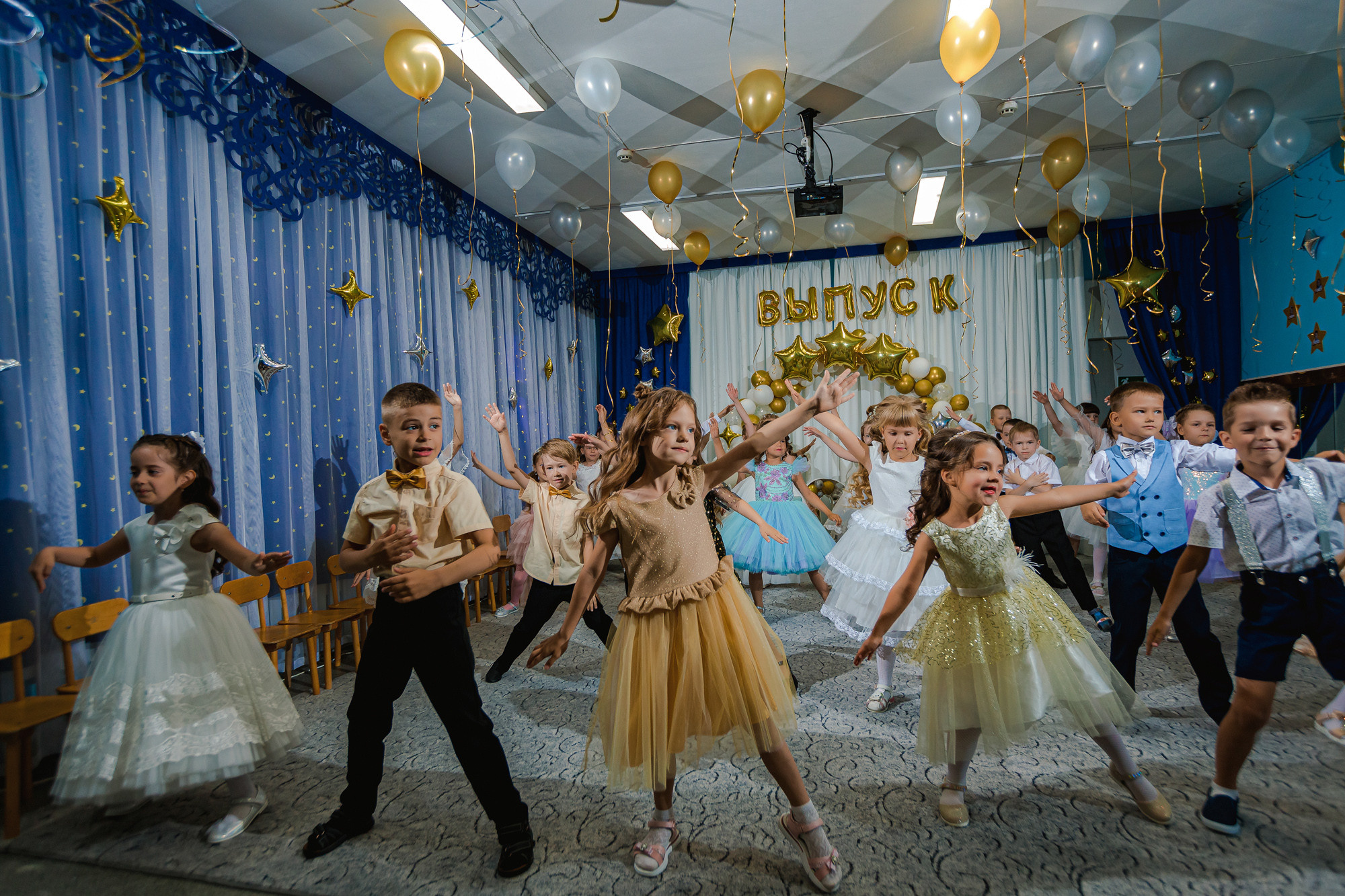 Фотограф на выпускной садик, школа, 1 сентября. Свадебный репортажный и фуд фотограф в Барнауле Гайфулин Виталий