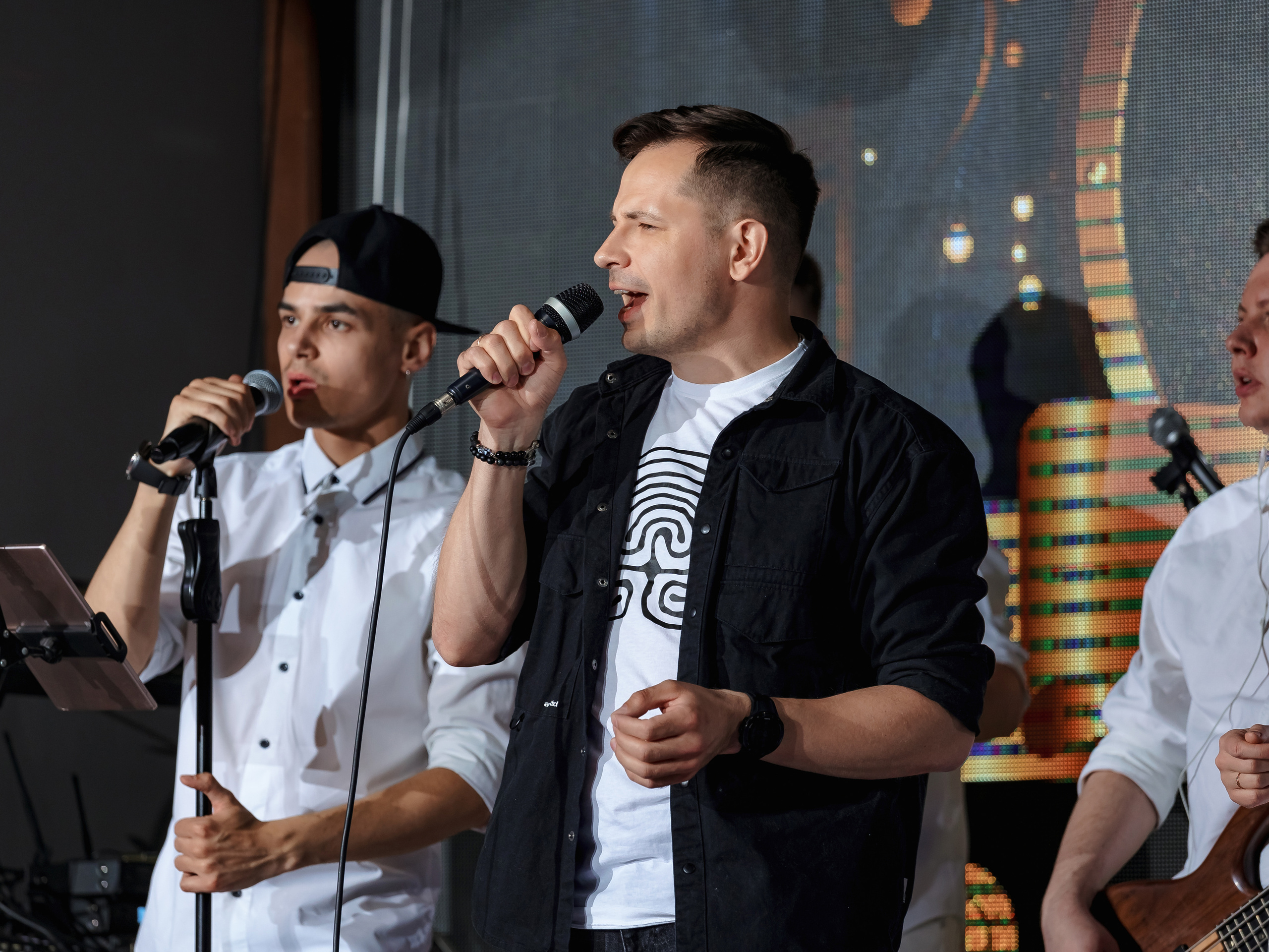 Фотограф на мероприятие. Свадебный репортажный и фуд фотограф в Барнауле Гайфулин Виталий