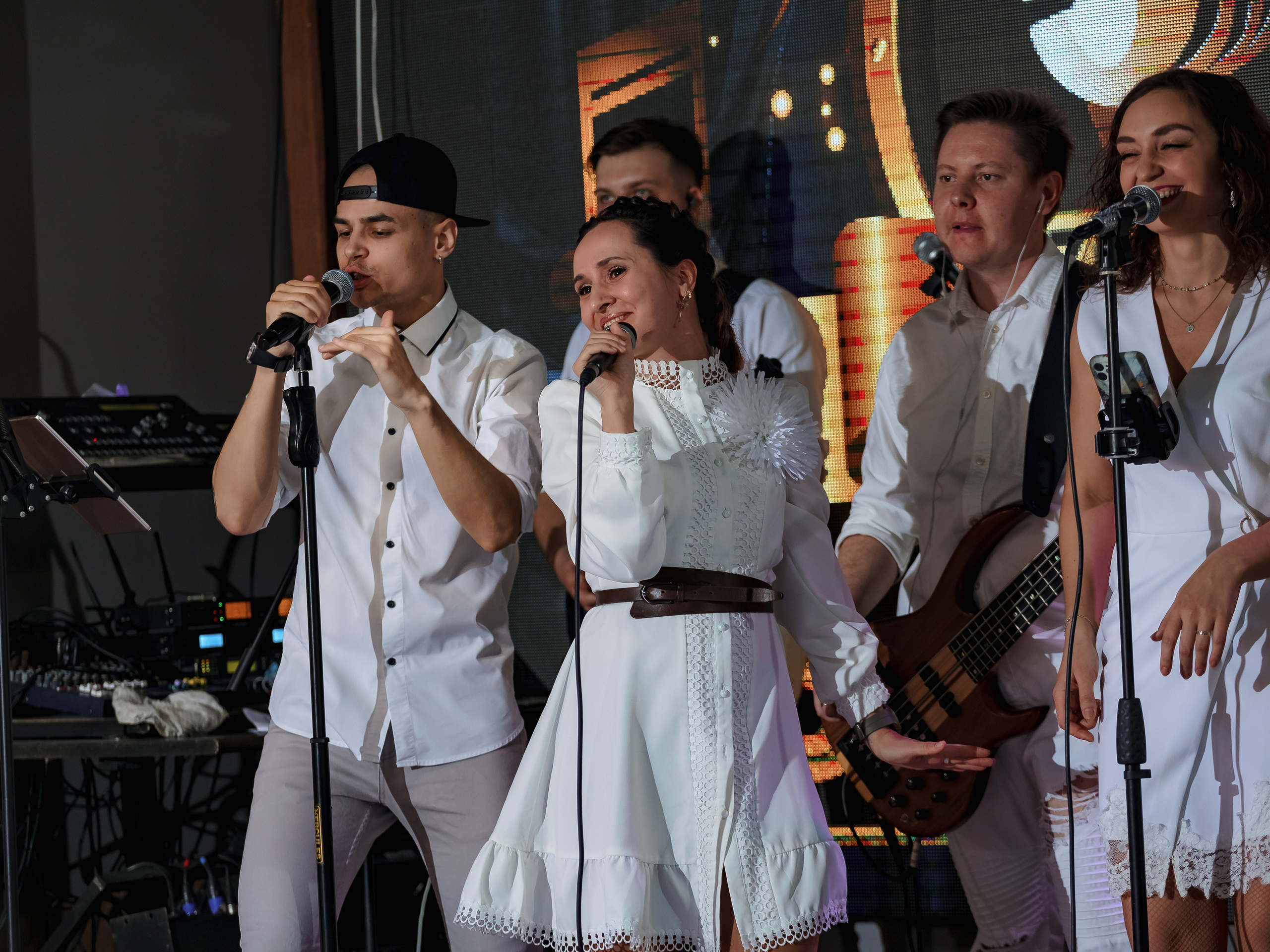 Фотограф на мероприятие. Свадебный репортажный и фуд фотограф в Барнауле Гайфулин Виталий