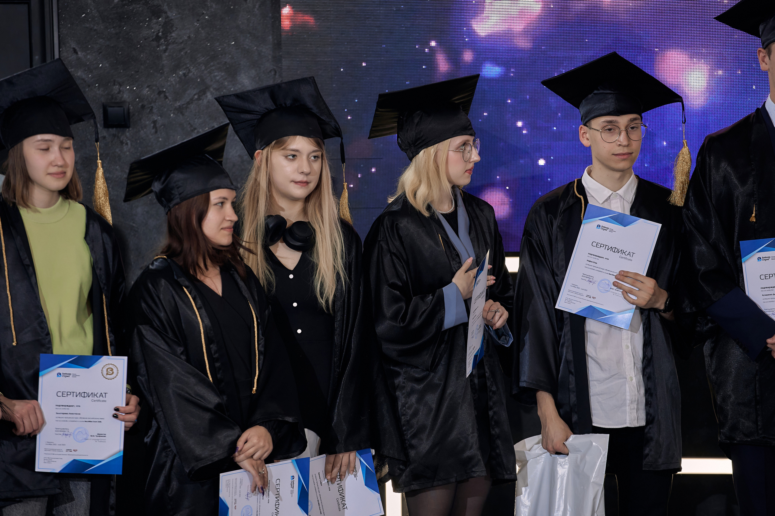 Фотограф на выпускной. Свадебный репортажный и фуд фотограф в Барнауле Гайфулин Виталий