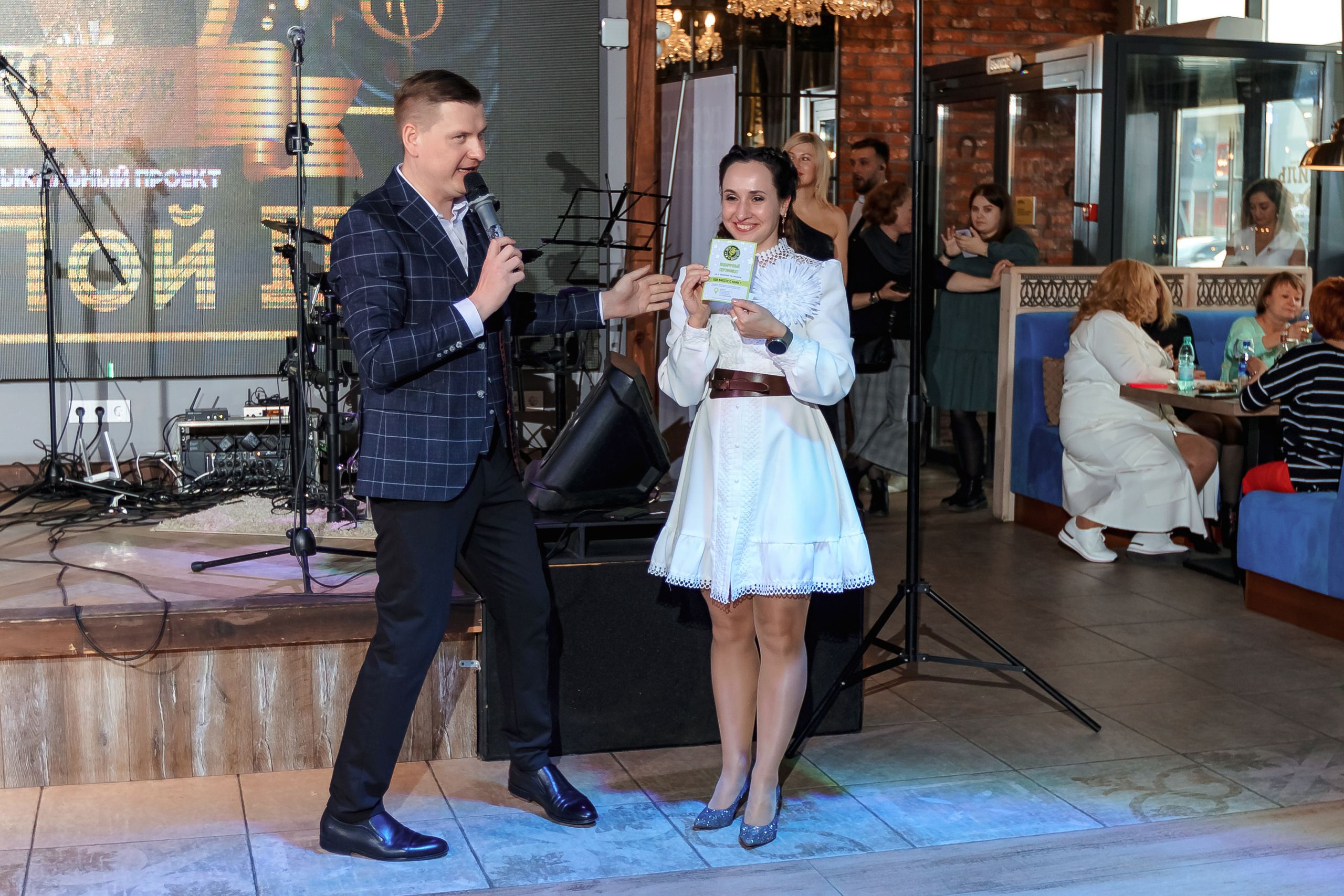 Фотограф на мероприятие. Свадебный репортажный и фуд фотограф в Барнауле Гайфулин Виталий