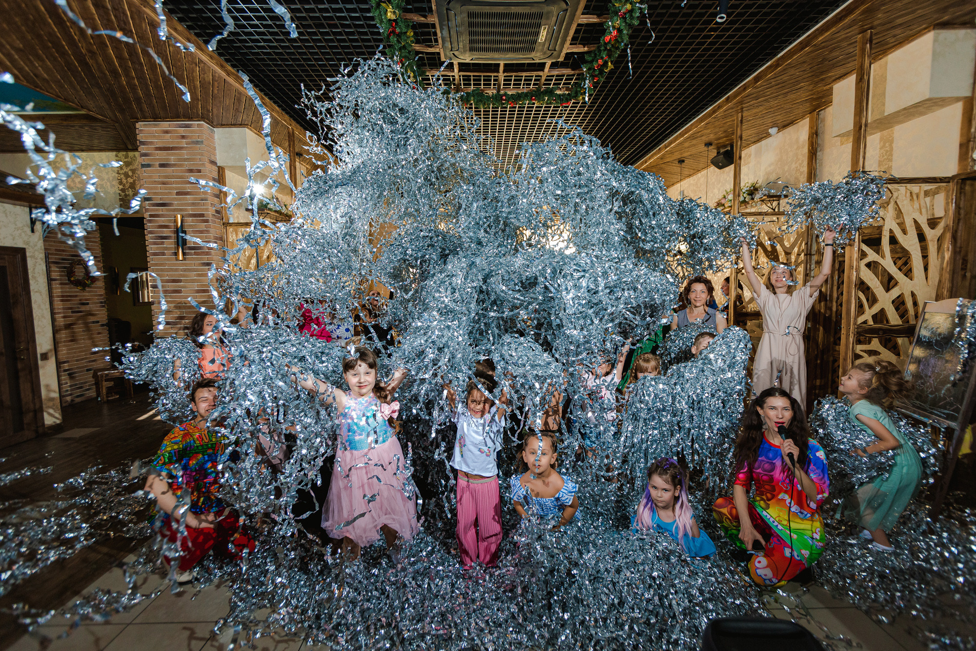 Фотограф на выпускной садик, школа, 1 сентября. Свадебный репортажный и фуд фотограф в Барнауле Гайфулин Виталий