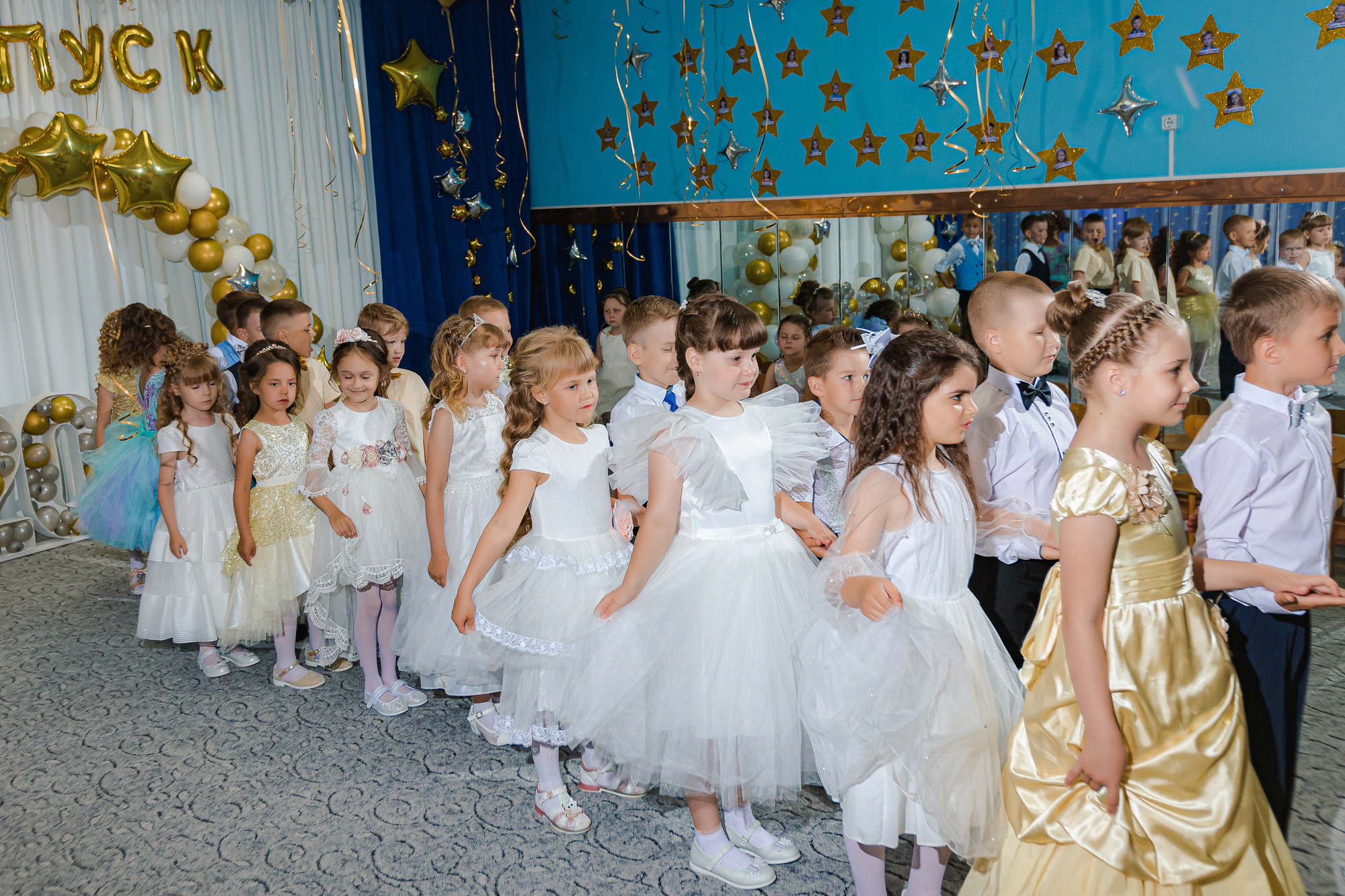 Фотограф на выпускной садик, школа, 1 сентября. Свадебный репортажный и фуд фотограф в Барнауле Гайфулин Виталий