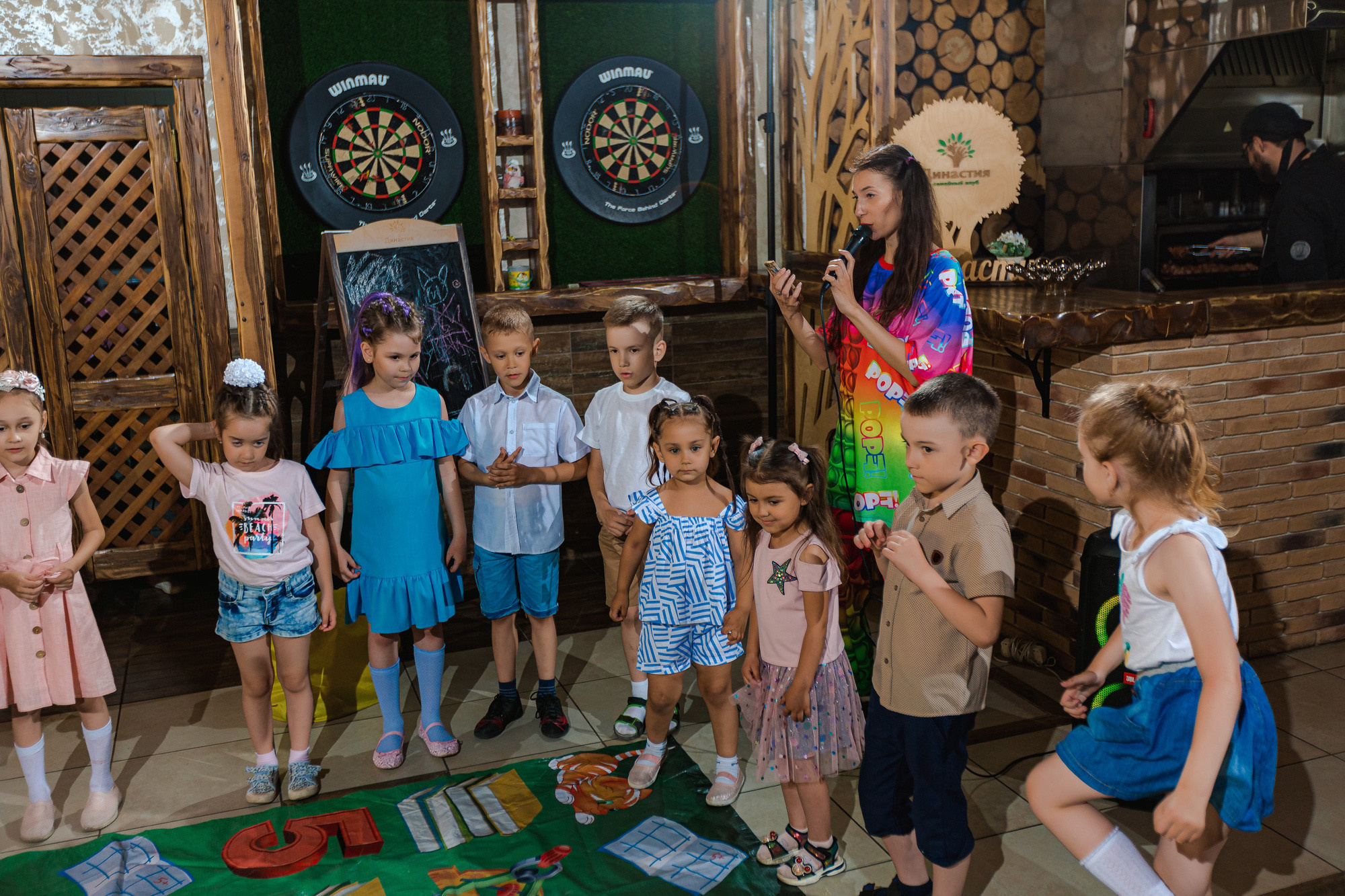 Фотограф на выпускной садик, школа, 1 сентября. Свадебный репортажный и фуд фотограф в Барнауле Гайфулин Виталий