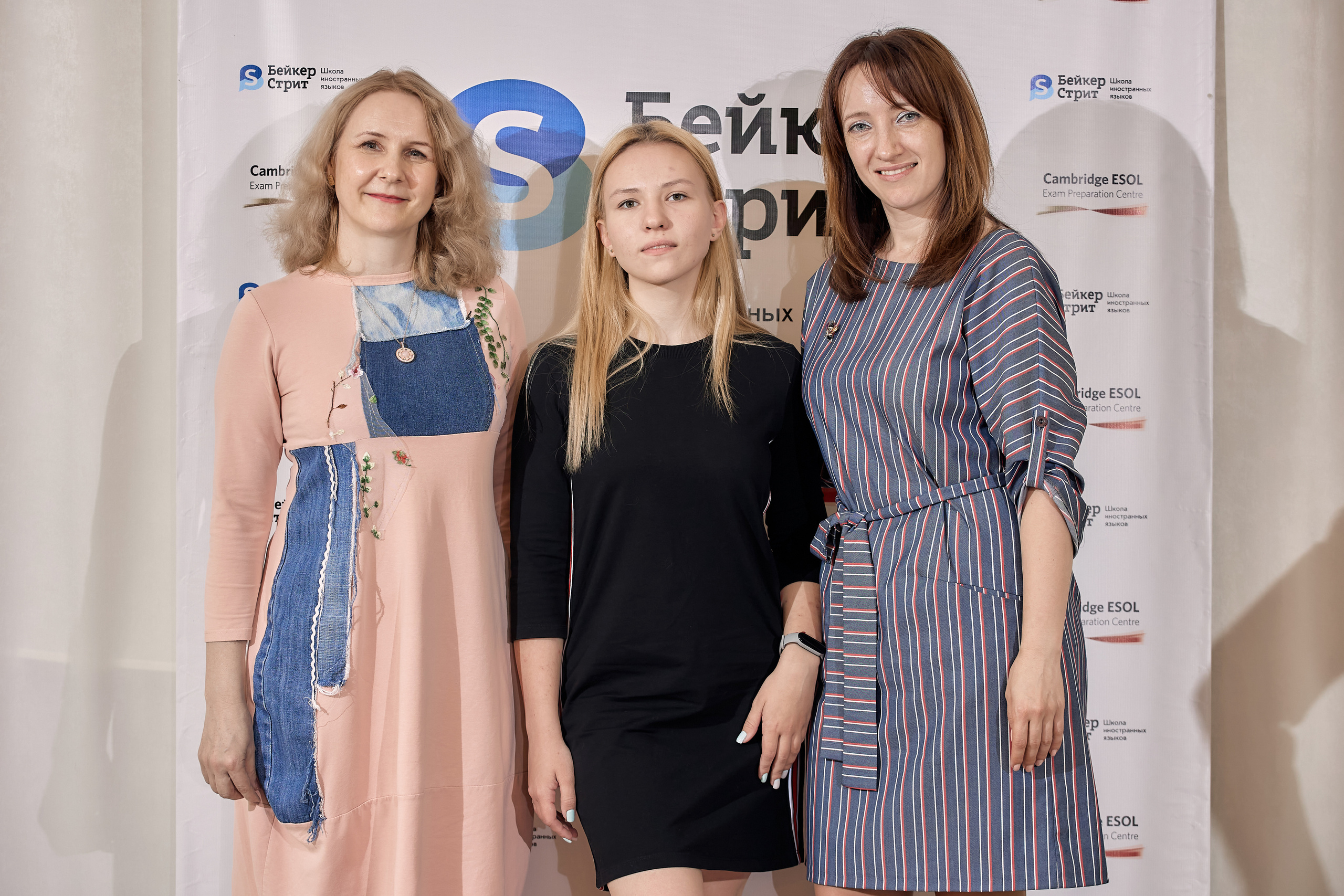 Фотограф на выпускной. Свадебный репортажный и фуд фотограф в Барнауле Гайфулин Виталий