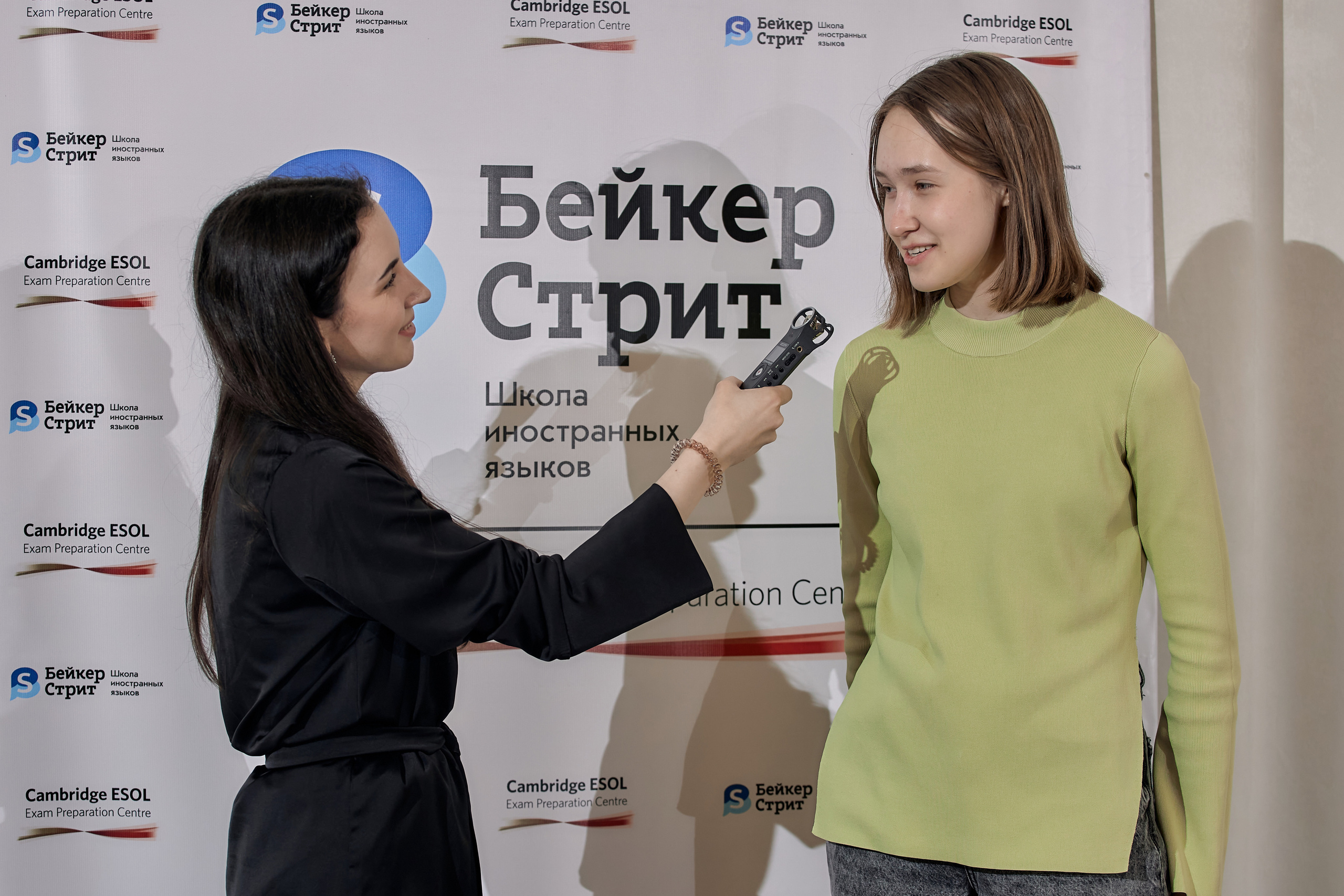 Фотограф на выпускной. Свадебный репортажный и фуд фотограф в Барнауле Гайфулин Виталий