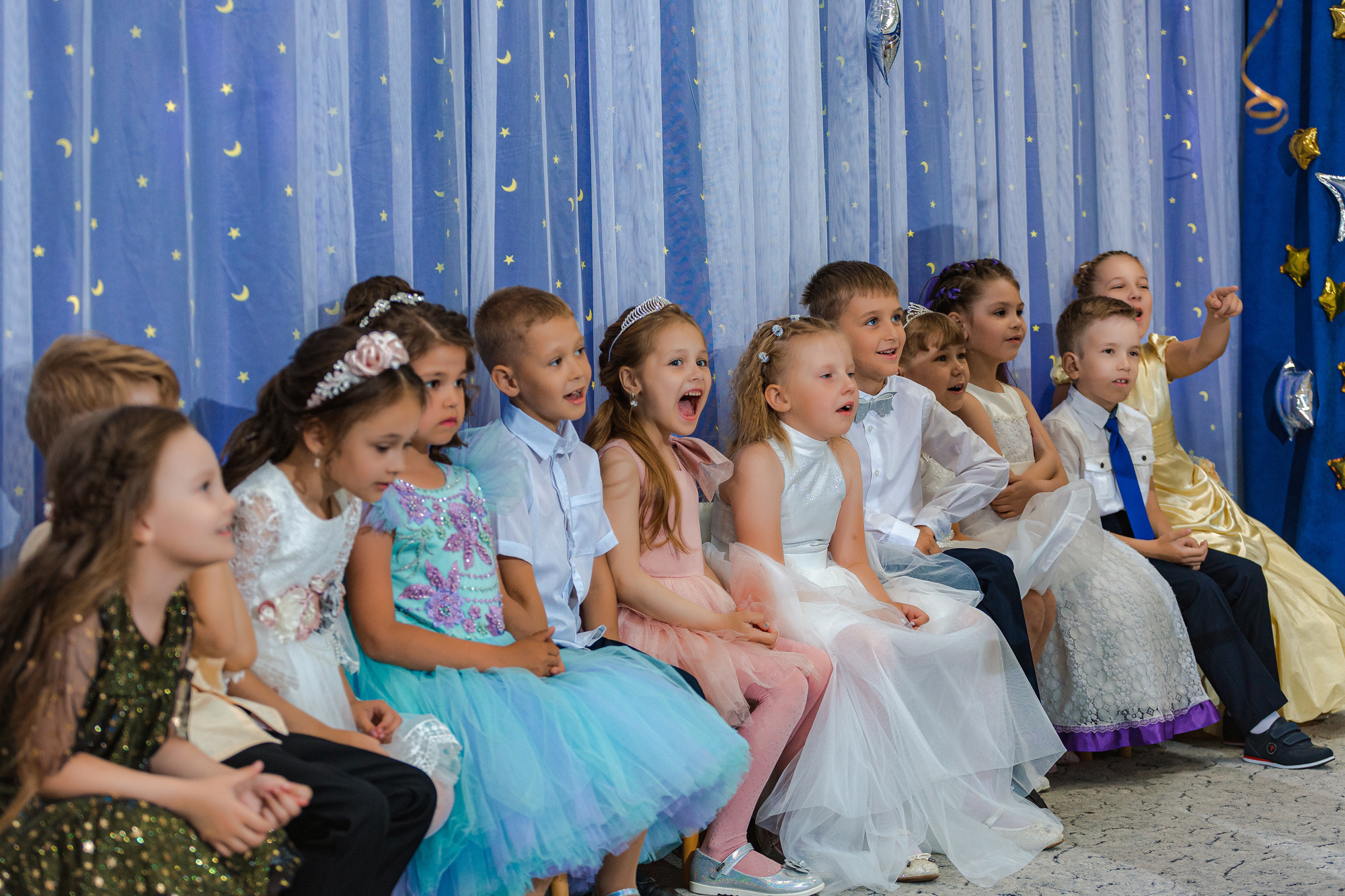 Фотограф на выпускной садик, школа, 1 сентября. Свадебный репортажный и фуд фотограф в Барнауле Гайфулин Виталий