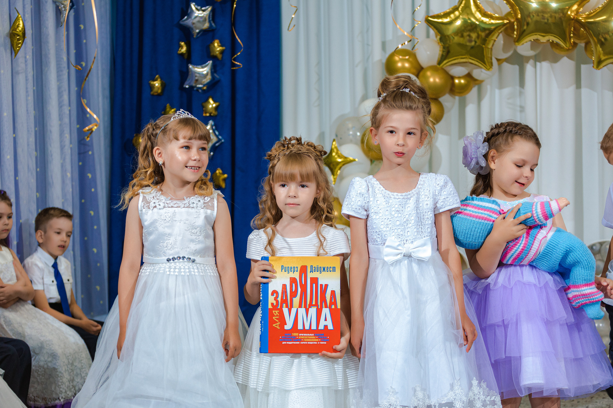 Фотограф на выпускной садик, школа, 1 сентября. Свадебный репортажный и фуд фотограф в Барнауле Гайфулин Виталий