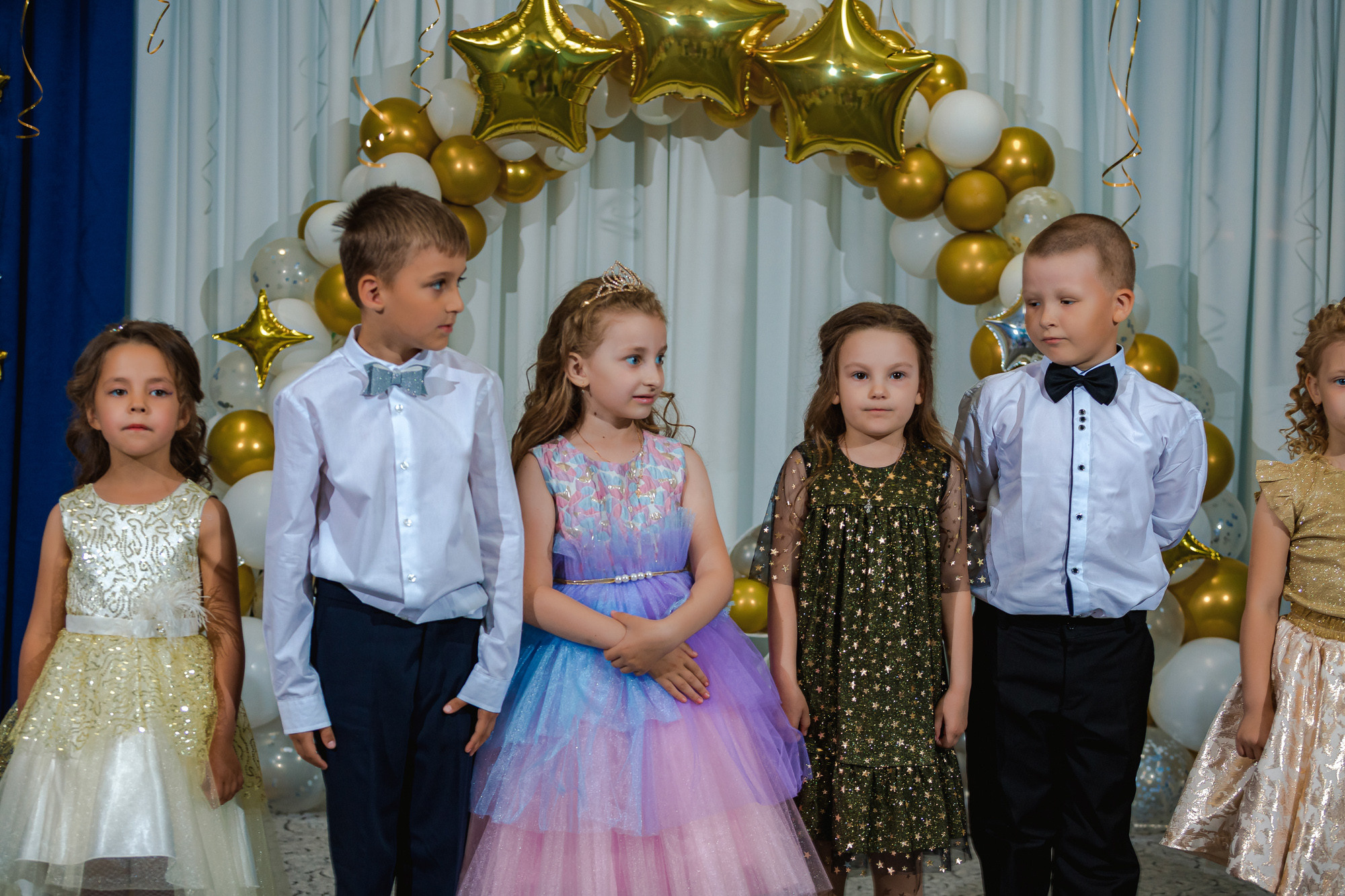 Фотограф на выпускной садик, школа, 1 сентября. Свадебный репортажный и фуд фотограф в Барнауле Гайфулин Виталий