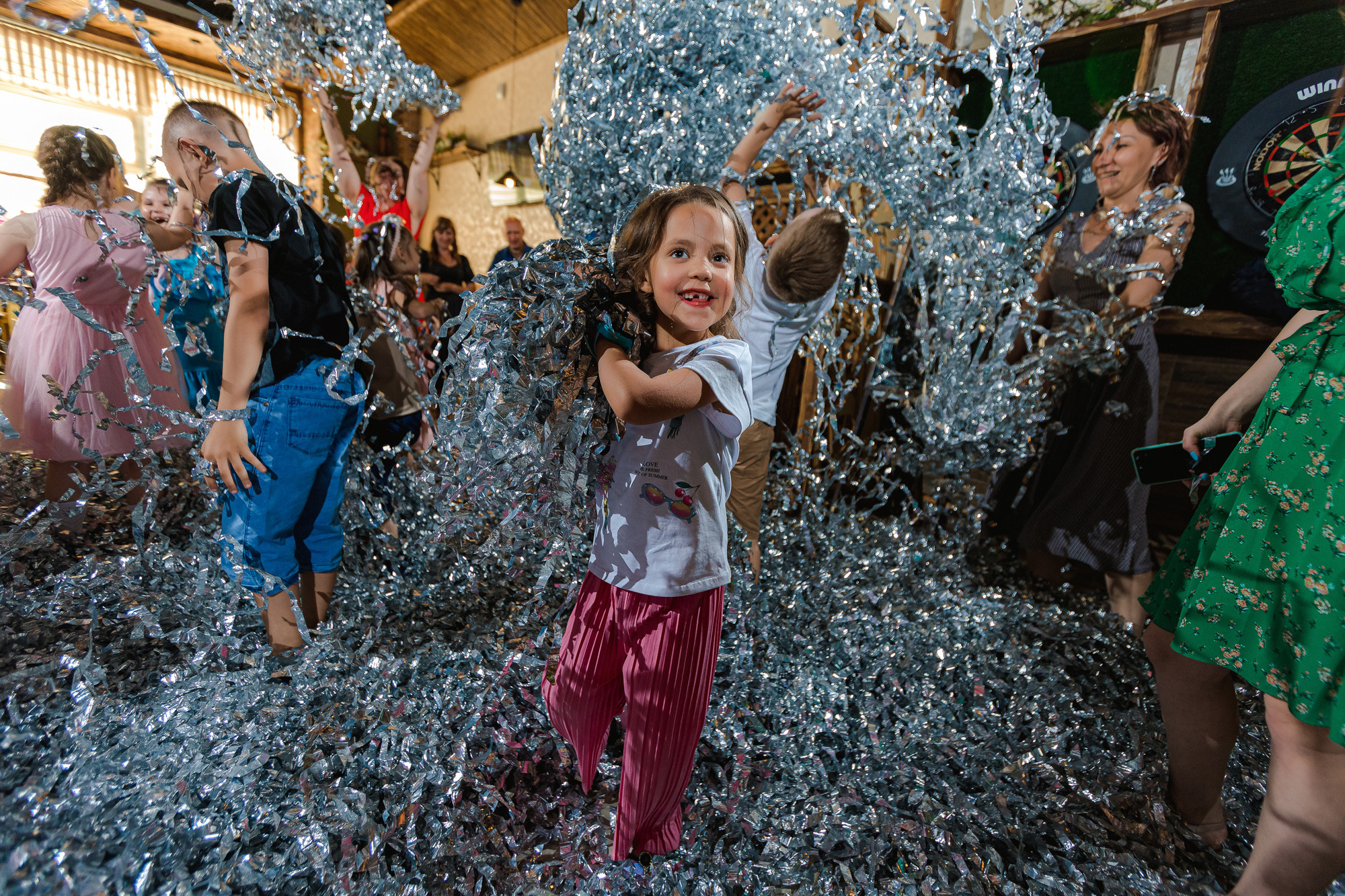 Фотограф на выпускной садик, школа, 1 сентября. Свадебный репортажный и фуд фотограф в Барнауле Гайфулин Виталий