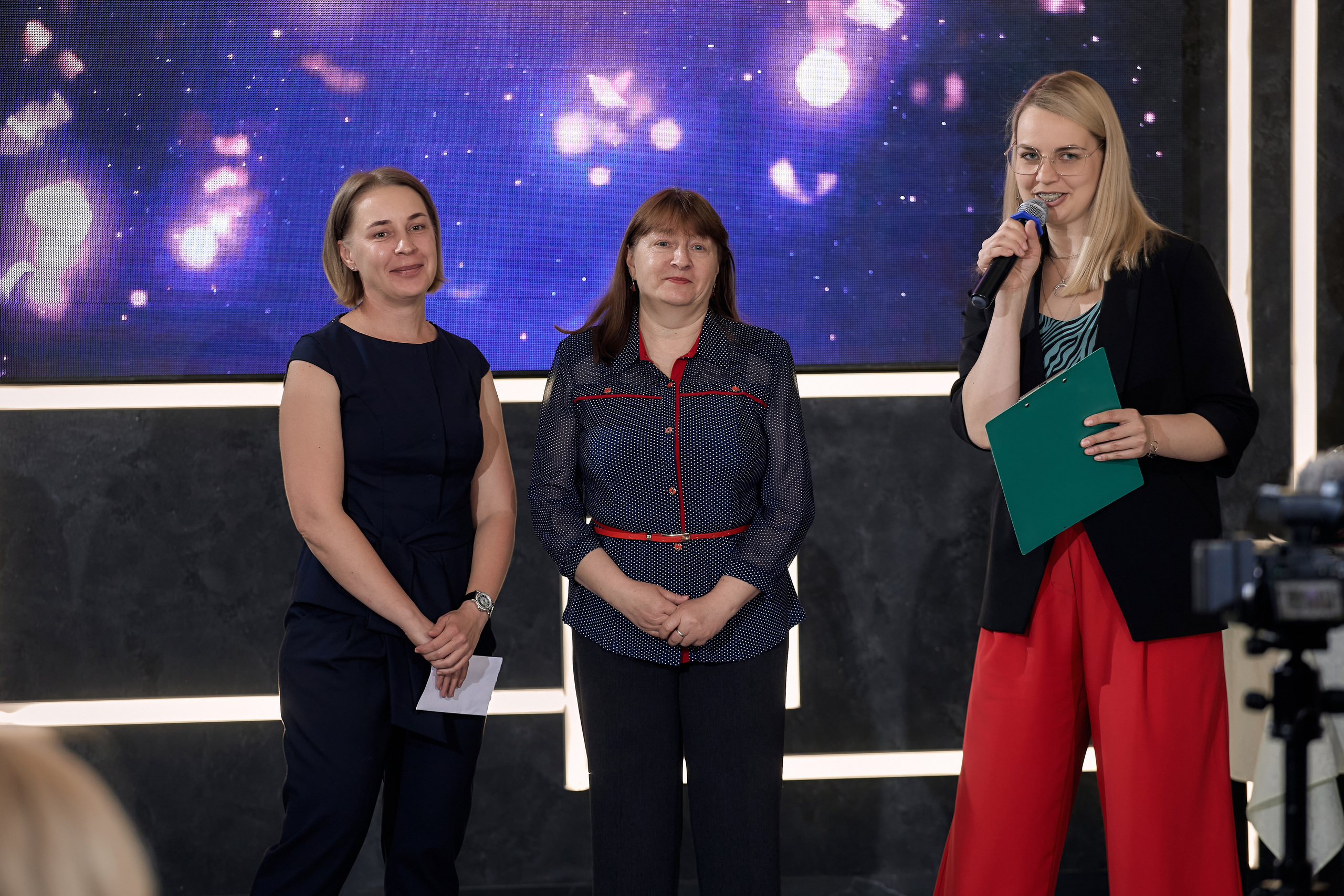 Фотограф на выпускной. Свадебный репортажный и фуд фотограф в Барнауле Гайфулин Виталий