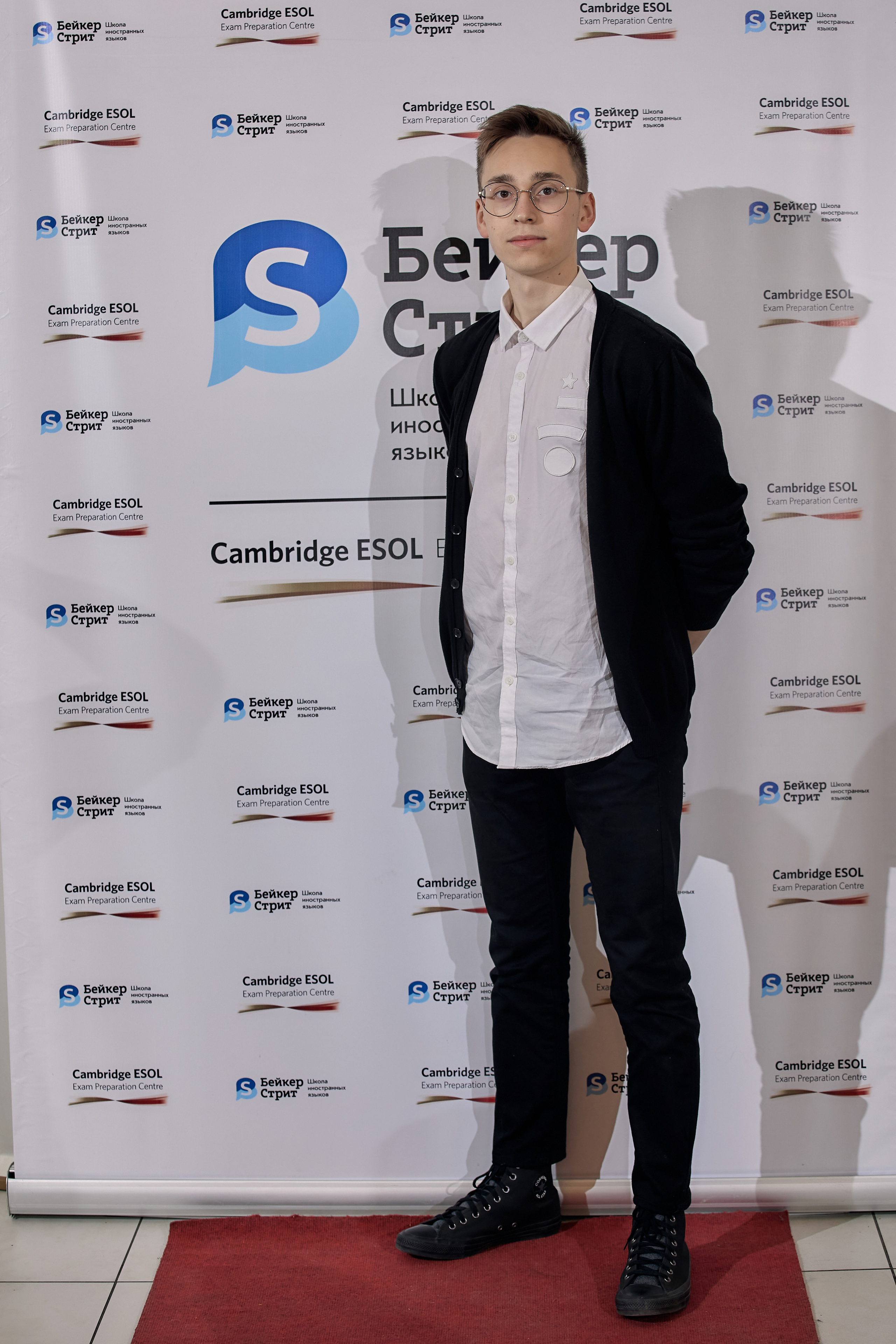 Фотограф на выпускной. Свадебный репортажный и фуд фотограф в Барнауле Гайфулин Виталий