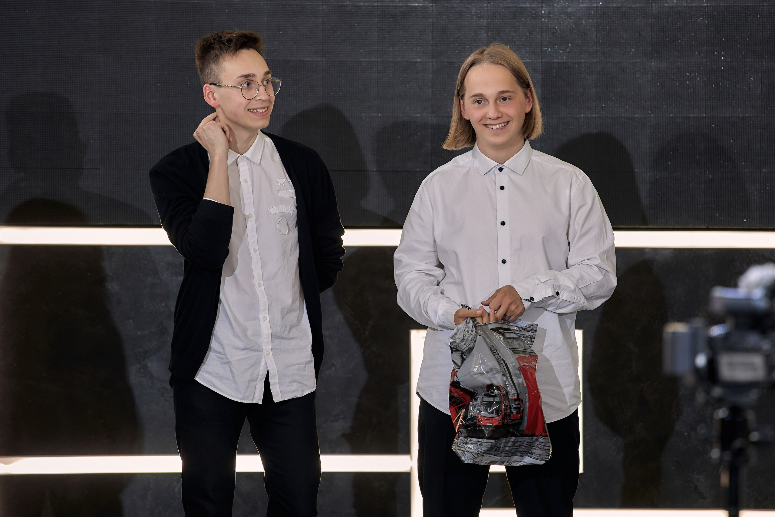 Фотограф на выпускной. Свадебный репортажный и фуд фотограф в Барнауле Гайфулин Виталий