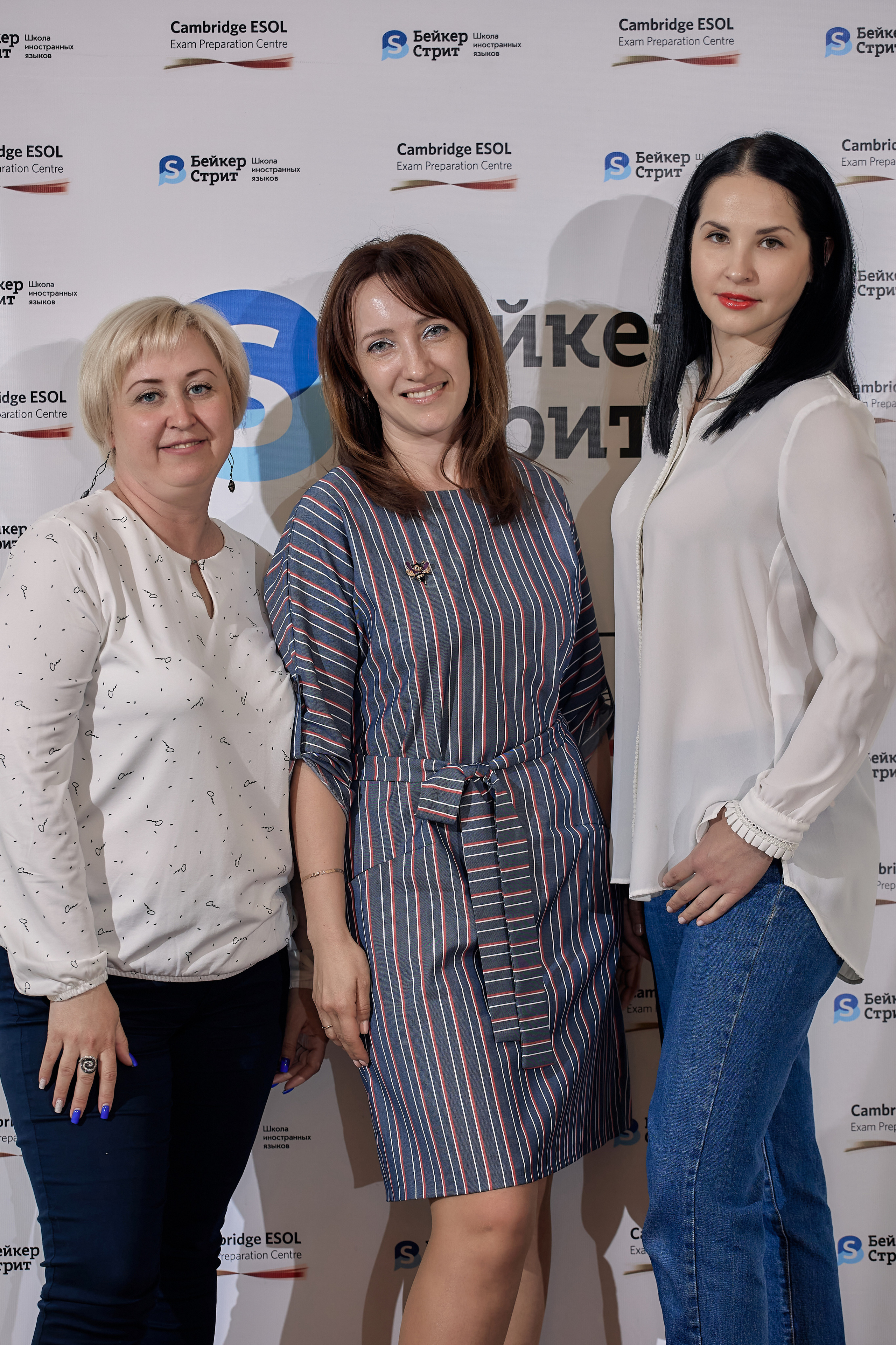 Фотограф на выпускной. Свадебный репортажный и фуд фотограф в Барнауле Гайфулин Виталий