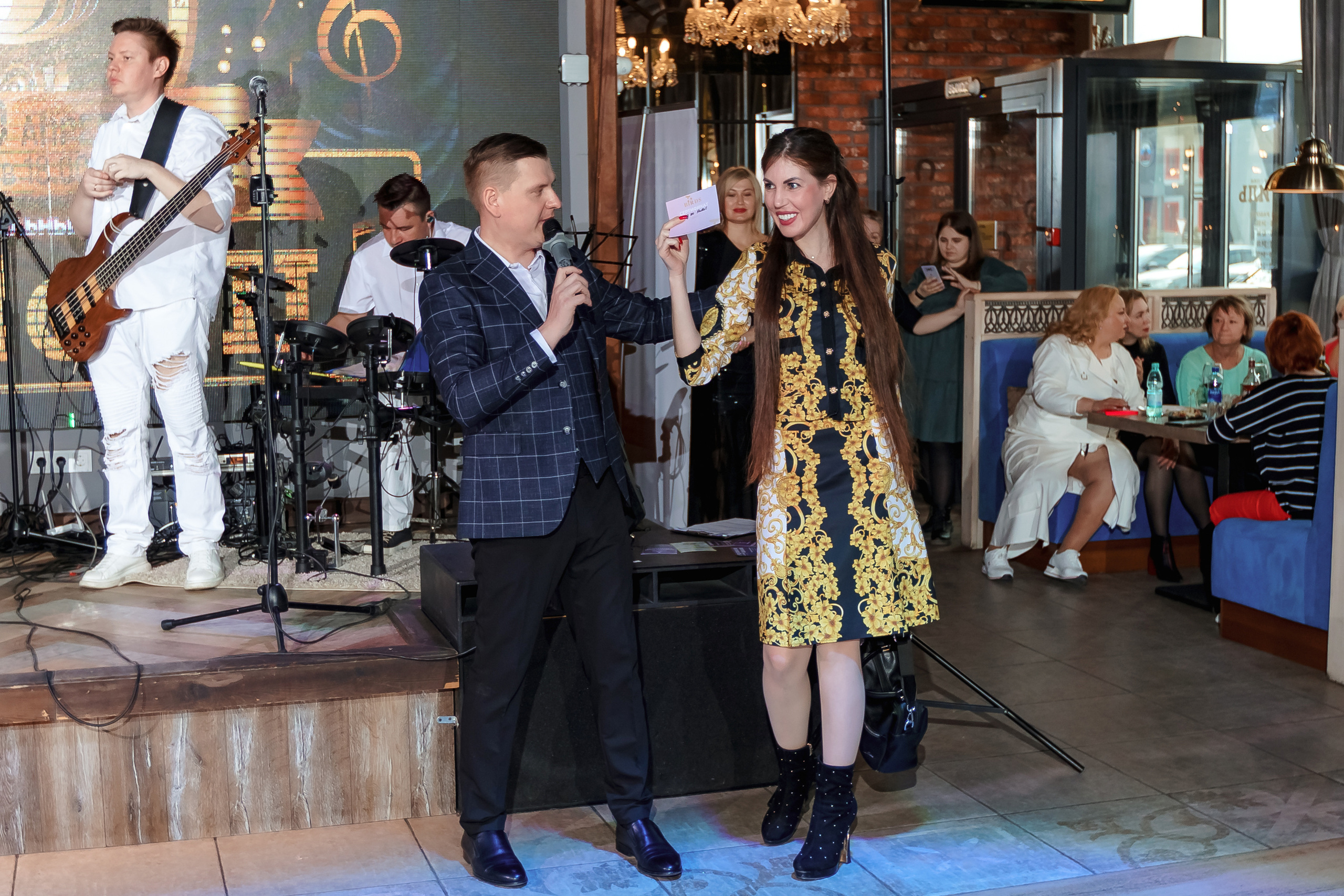 Фотограф на мероприятие. Свадебный репортажный и фуд фотограф в Барнауле Гайфулин Виталий