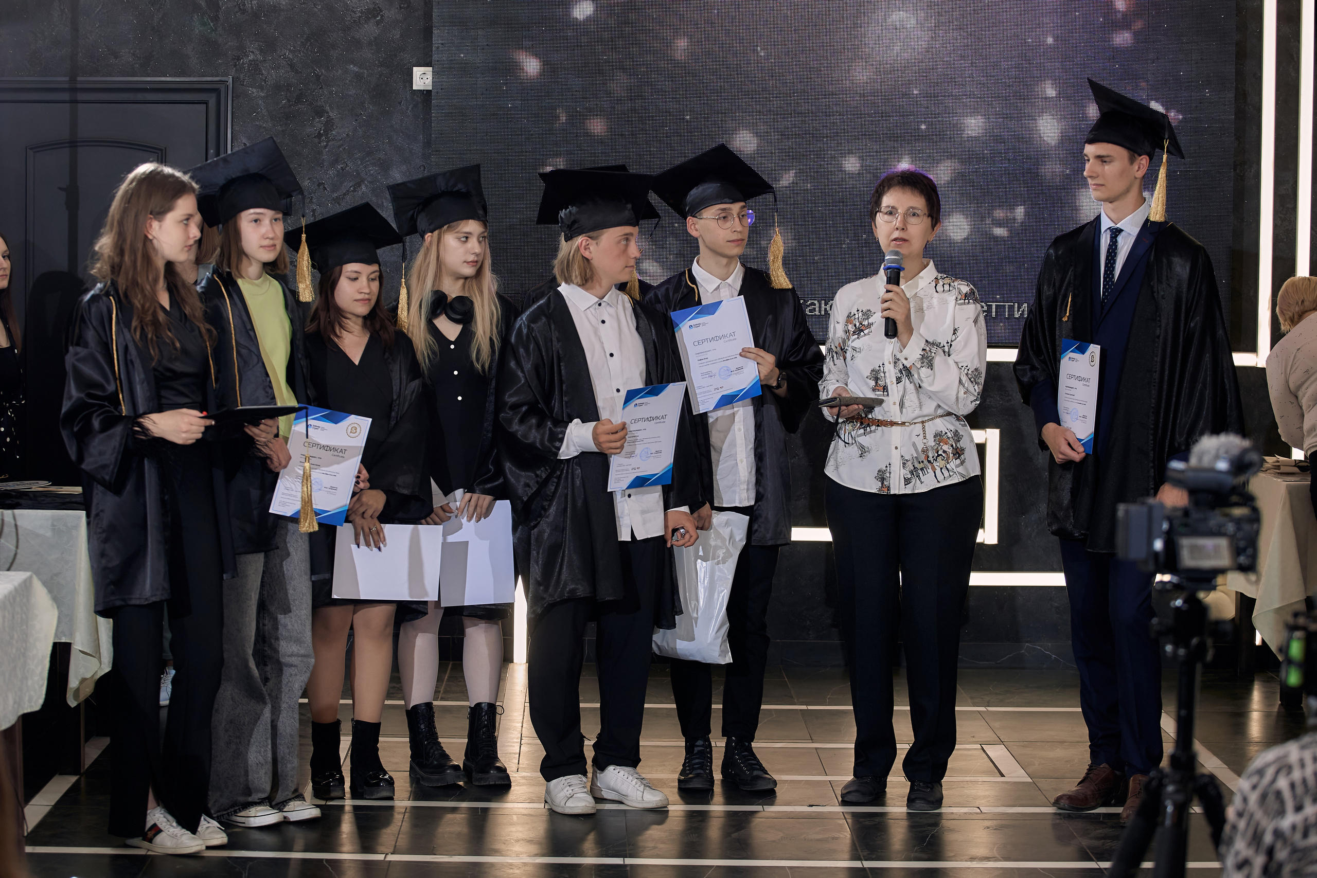 Фотограф на выпускной. Свадебный репортажный и фуд фотограф в Барнауле Гайфулин Виталий