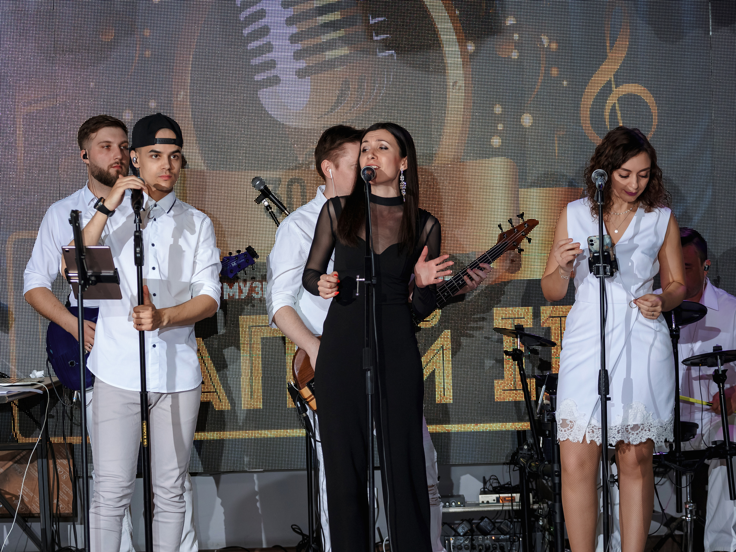 Фотограф на мероприятие. Свадебный репортажный и фуд фотограф в Барнауле Гайфулин Виталий