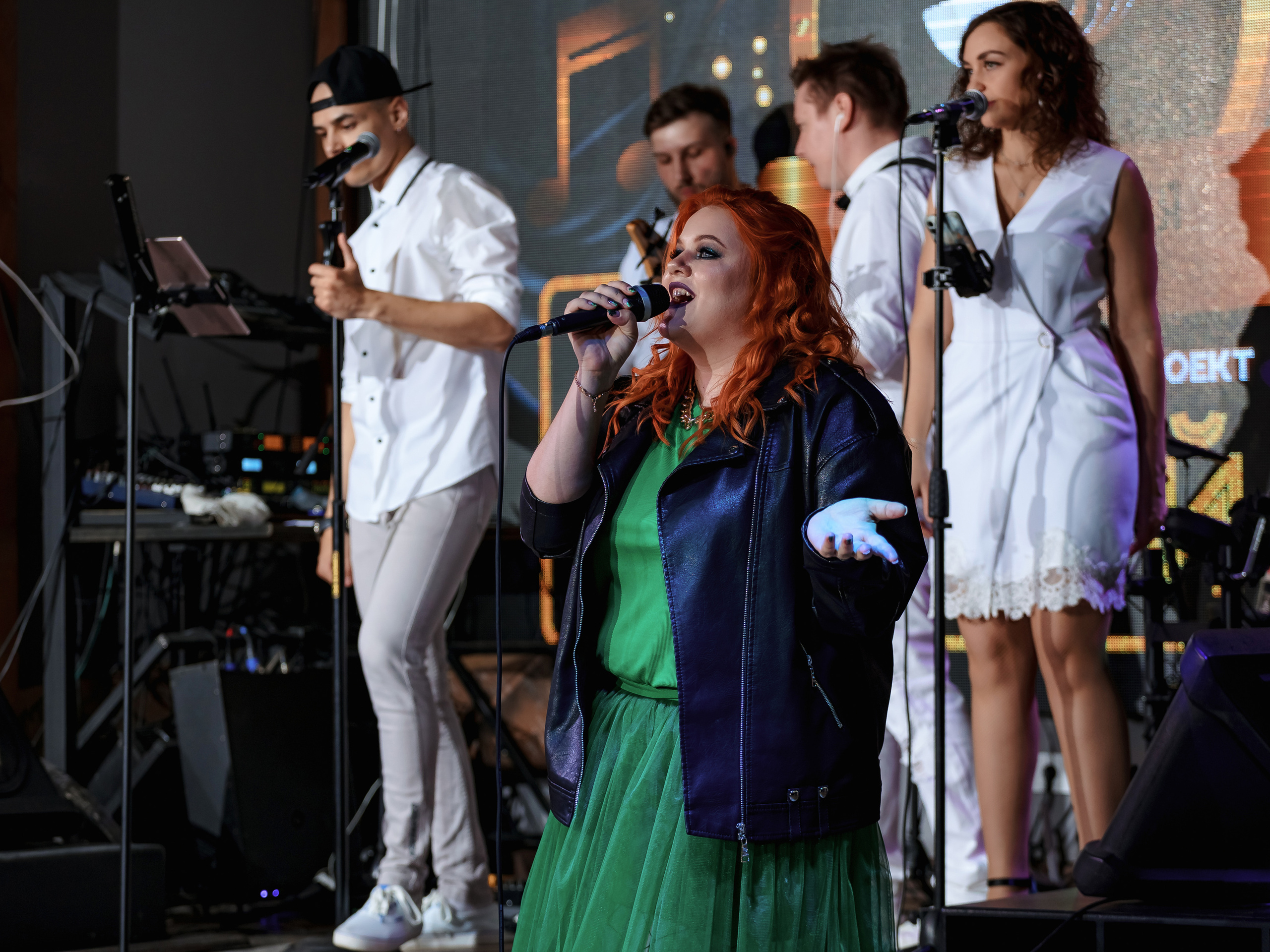 Фотограф на мероприятие. Свадебный репортажный и фуд фотограф в Барнауле Гайфулин Виталий