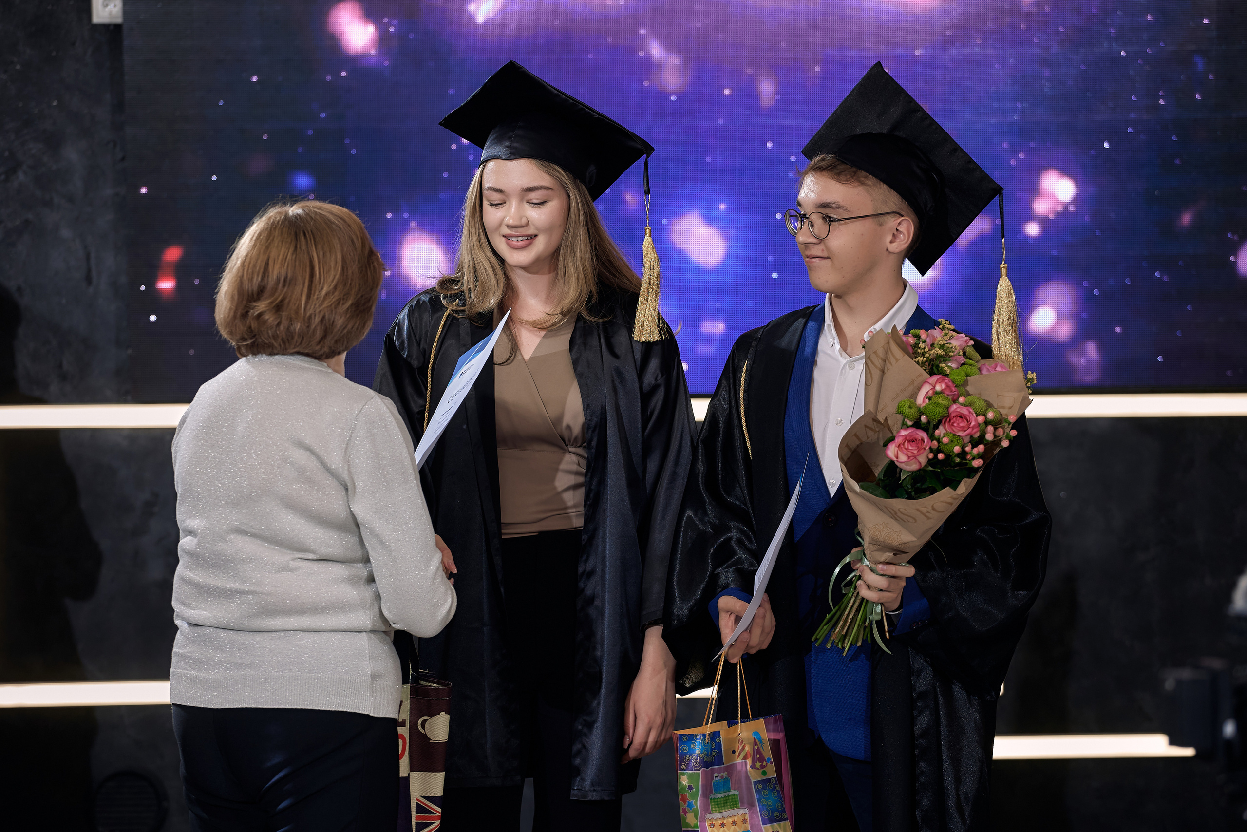 Фотограф на выпускной. Свадебный репортажный и фуд фотограф в Барнауле Гайфулин Виталий