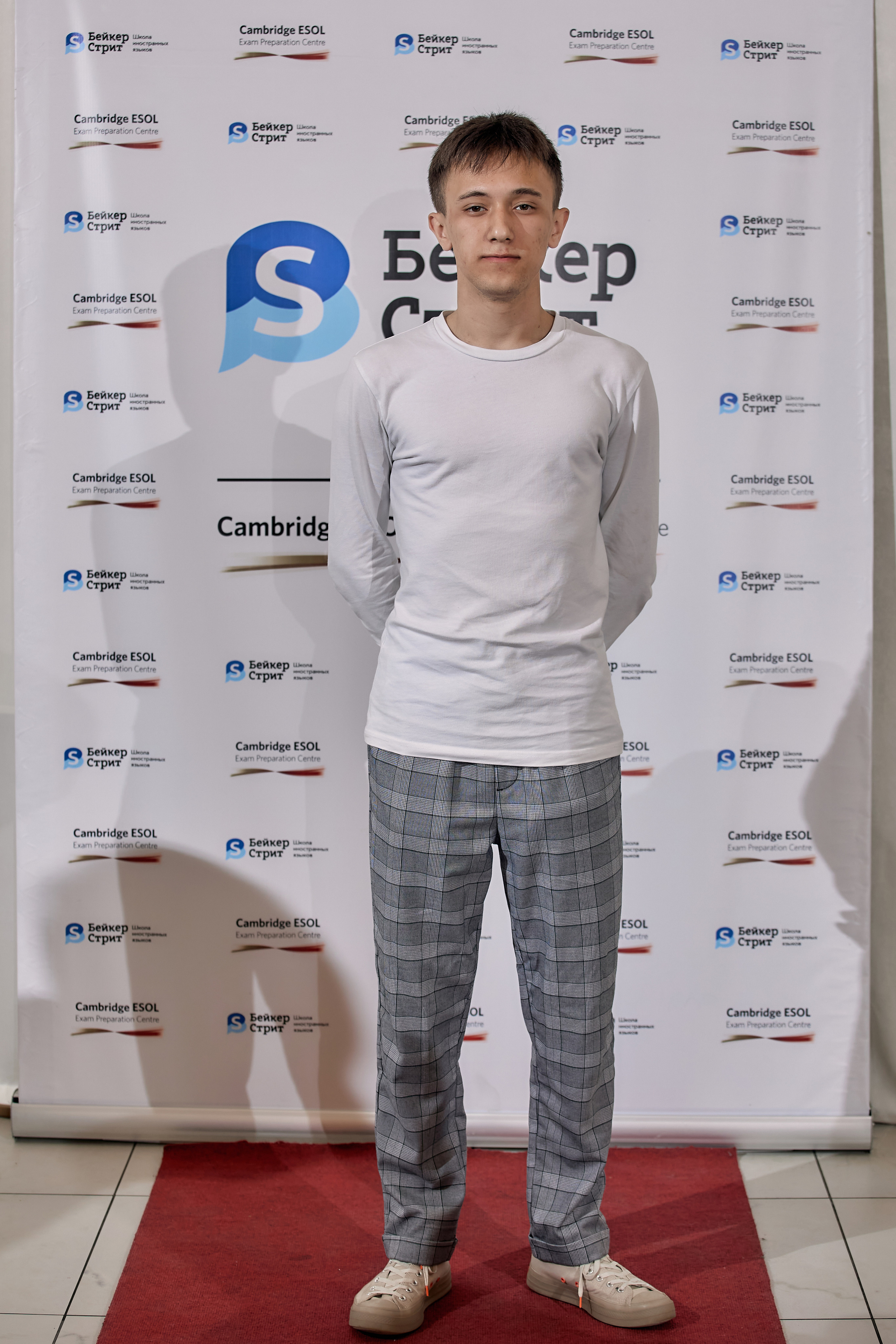 Фотограф на выпускной. Свадебный репортажный и фуд фотограф в Барнауле Гайфулин Виталий