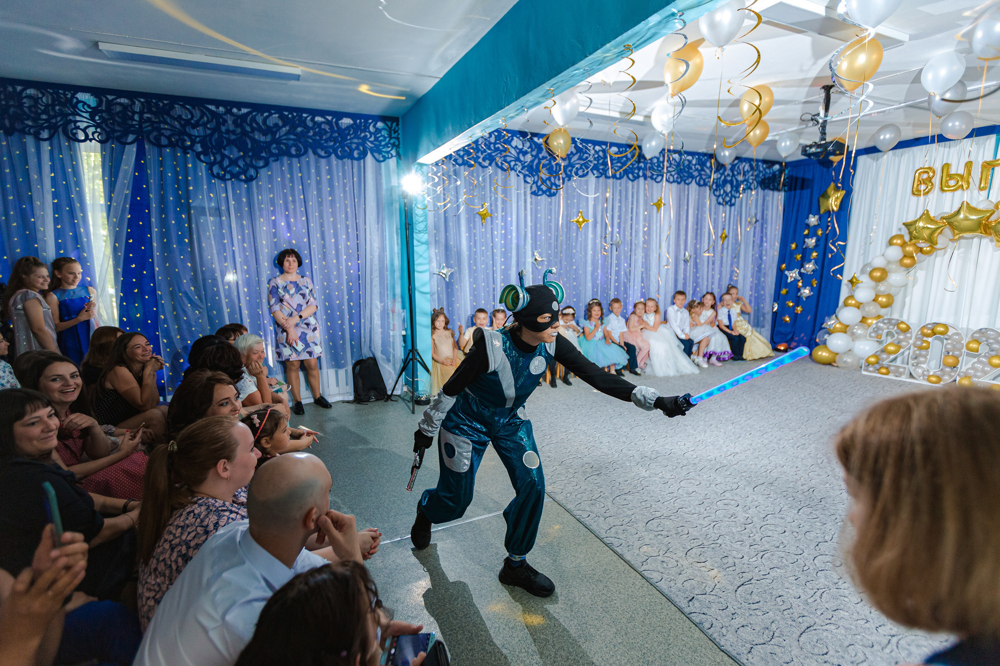 Фотограф на выпускной садик, школа, 1 сентября. Свадебный репортажный и фуд фотограф в Барнауле Гайфулин Виталий