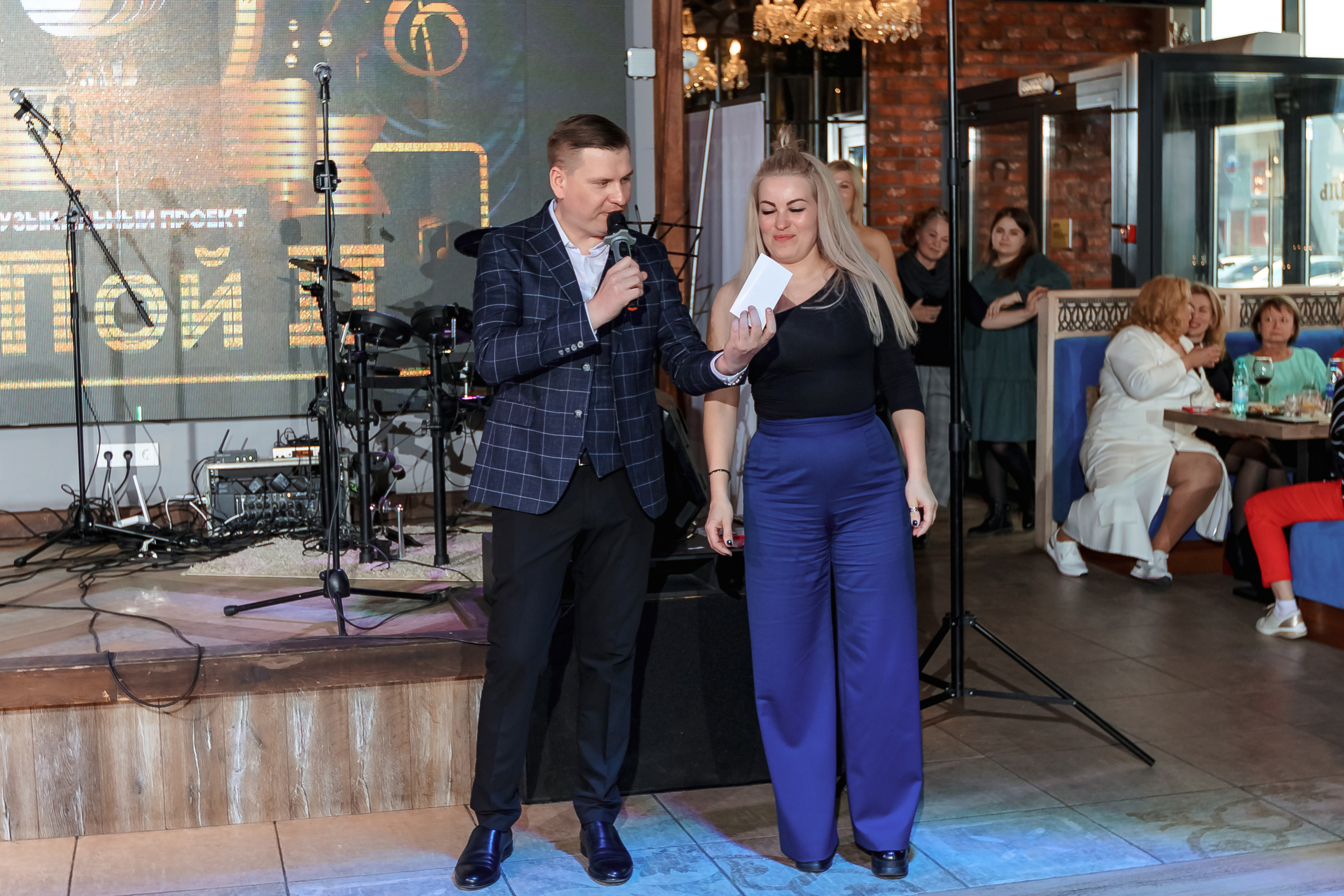 Фотограф на мероприятие. Свадебный репортажный и фуд фотограф в Барнауле Гайфулин Виталий