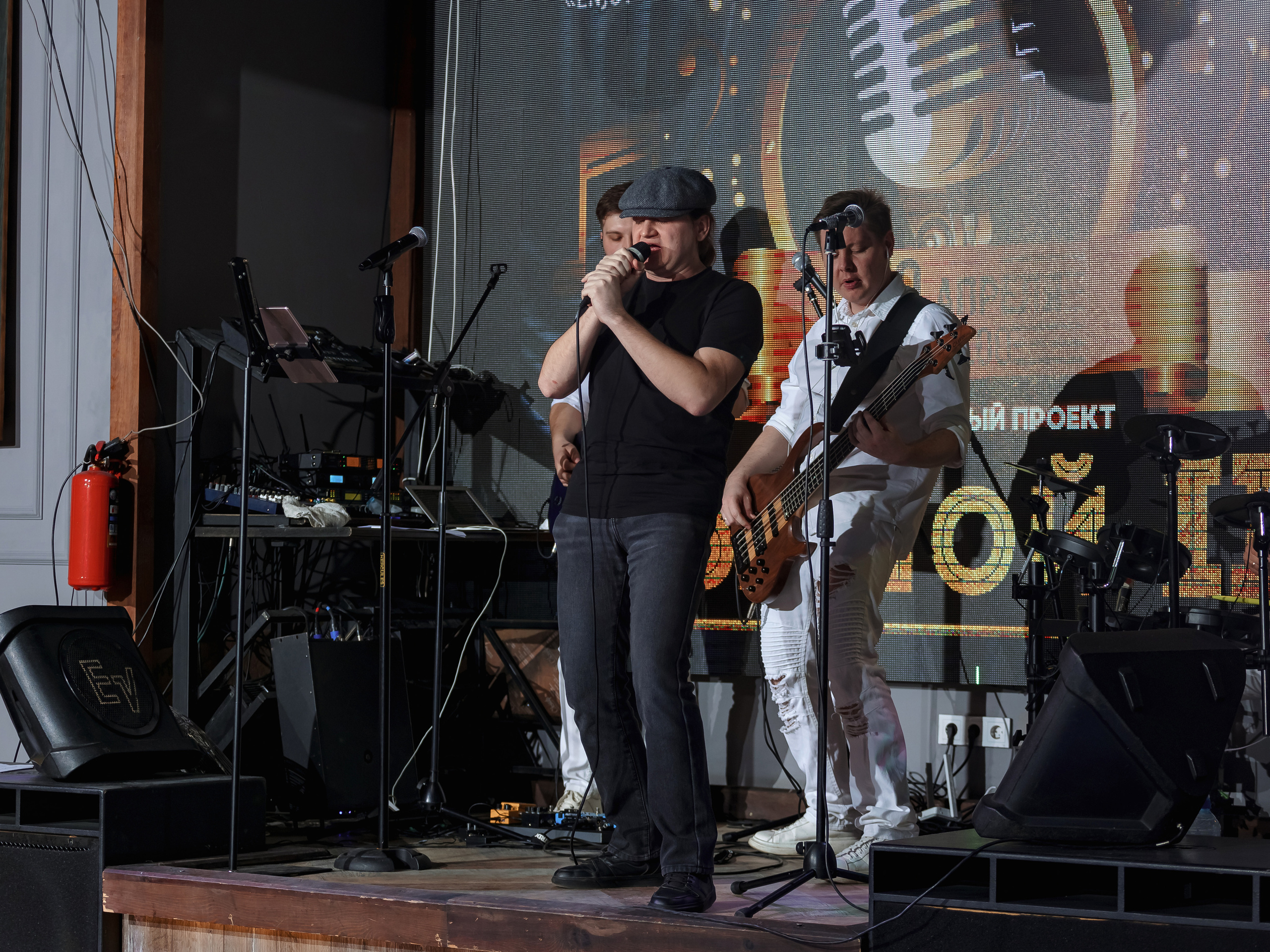 Фотограф на мероприятие. Свадебный репортажный и фуд фотограф в Барнауле Гайфулин Виталий