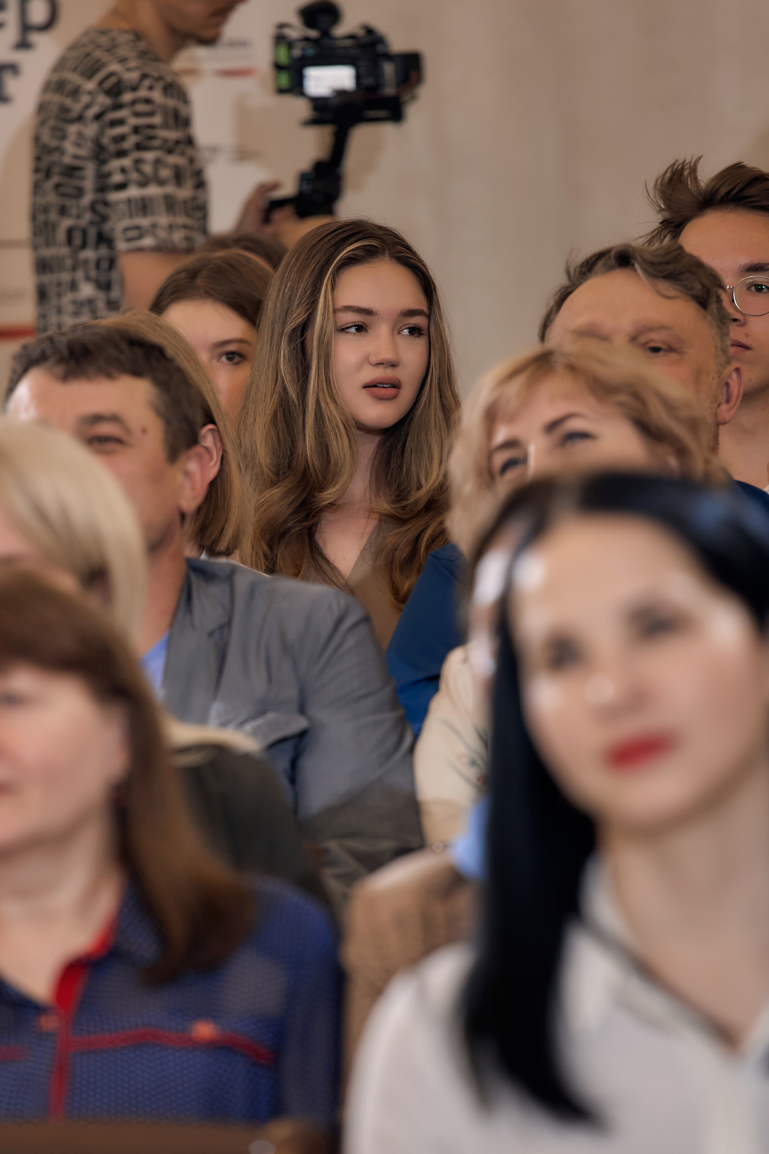 Фотограф на выпускной. Свадебный репортажный и фуд фотограф в Барнауле Гайфулин Виталий