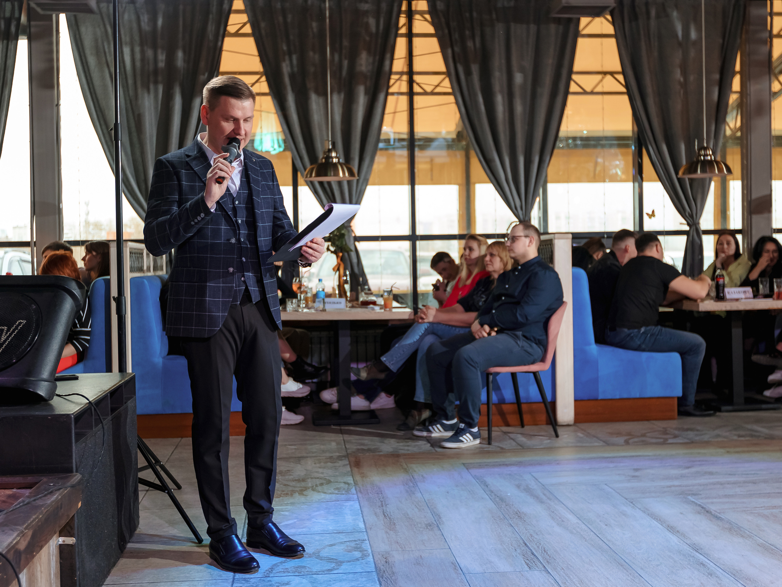 Фотограф на мероприятие. Свадебный репортажный и фуд фотограф в Барнауле Гайфулин Виталий