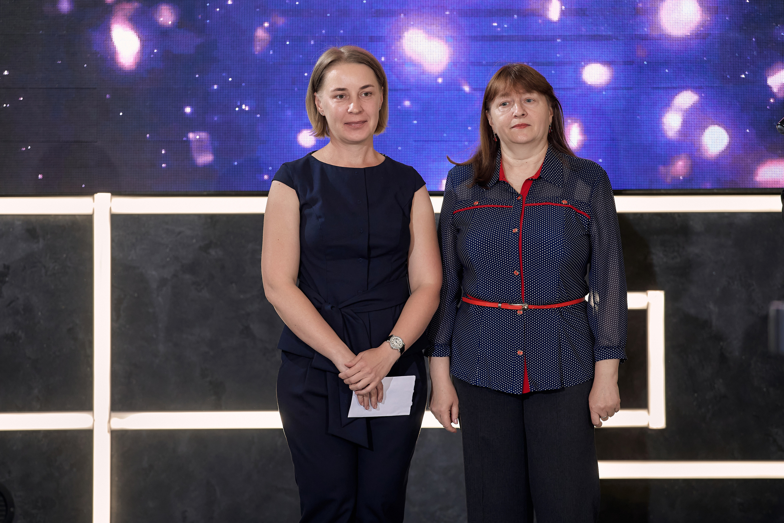 Фотограф на выпускной. Свадебный репортажный и фуд фотограф в Барнауле Гайфулин Виталий