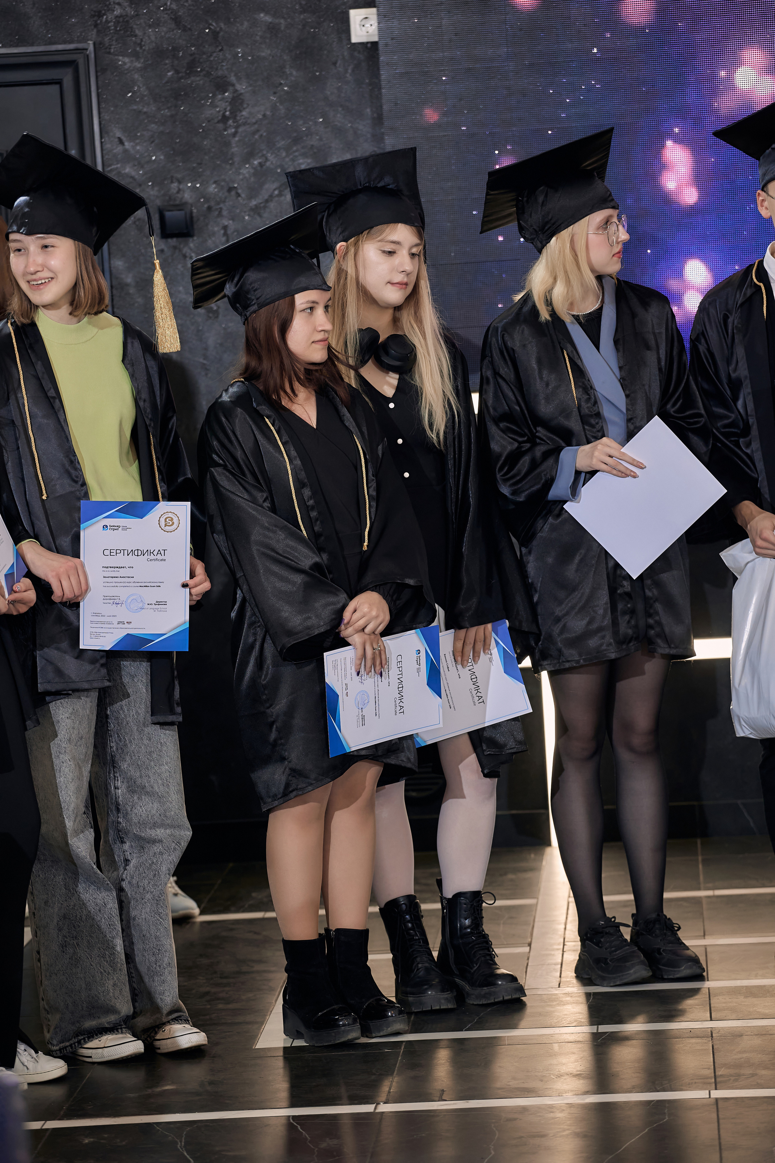 Фотограф на выпускной. Свадебный репортажный и фуд фотограф в Барнауле Гайфулин Виталий