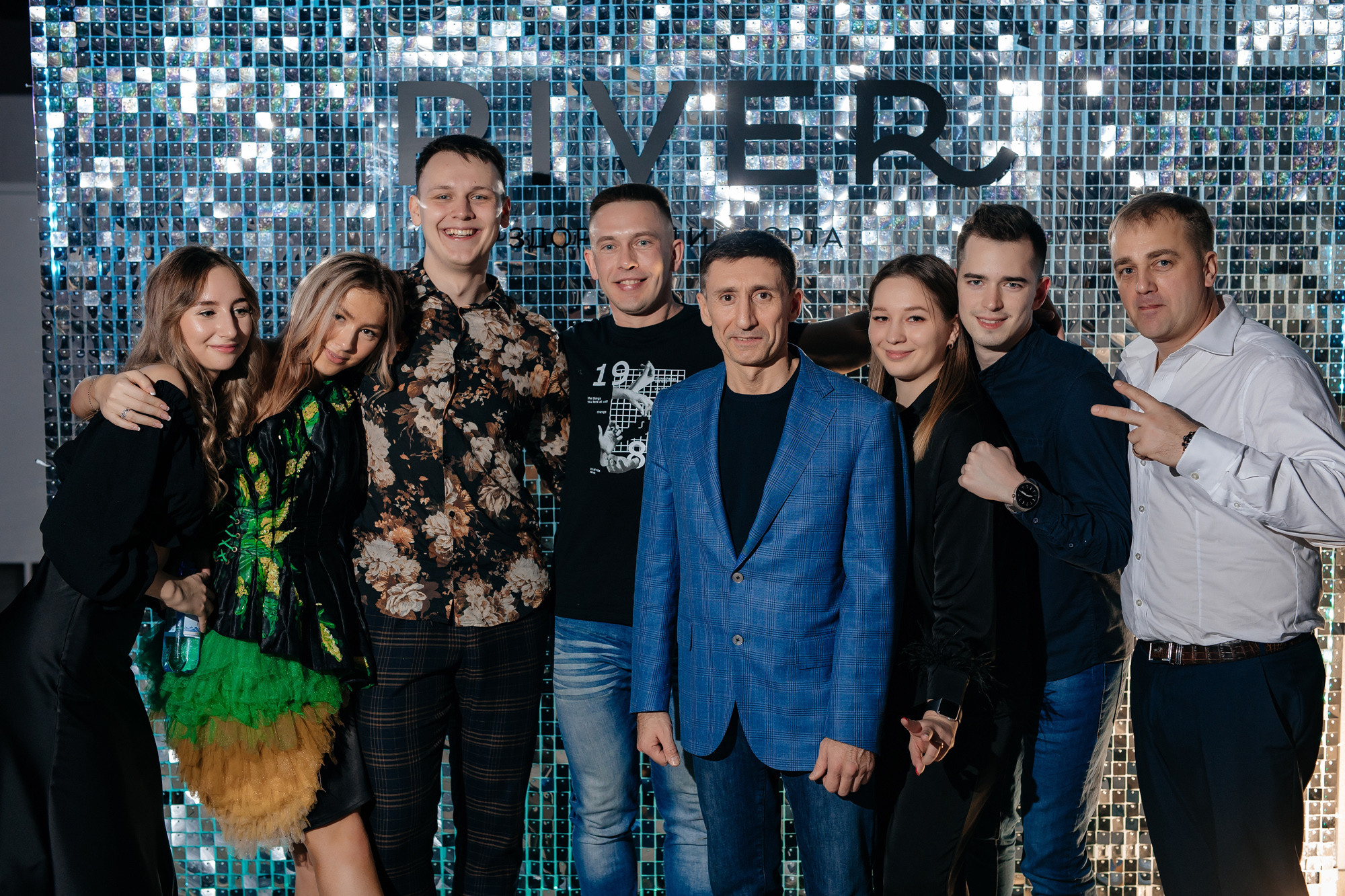 Фотограф на корпоратив. Свадебный репортажный и фуд фотограф в Барнауле Гайфулин Виталий