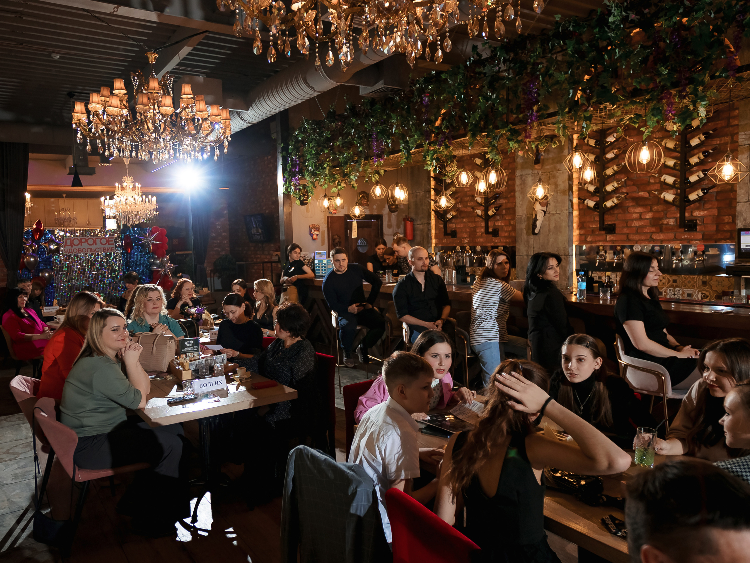 Фотограф на мероприятие. Свадебный репортажный и фуд фотограф в Барнауле Гайфулин Виталий