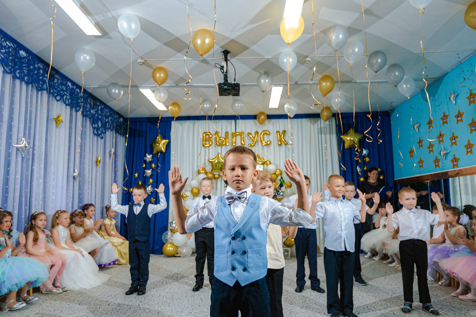 Фотограф на выпускной садик, школа, 1 сентября. Свадебный репортажный и фуд фотограф в Барнауле Гайфулин Виталий
