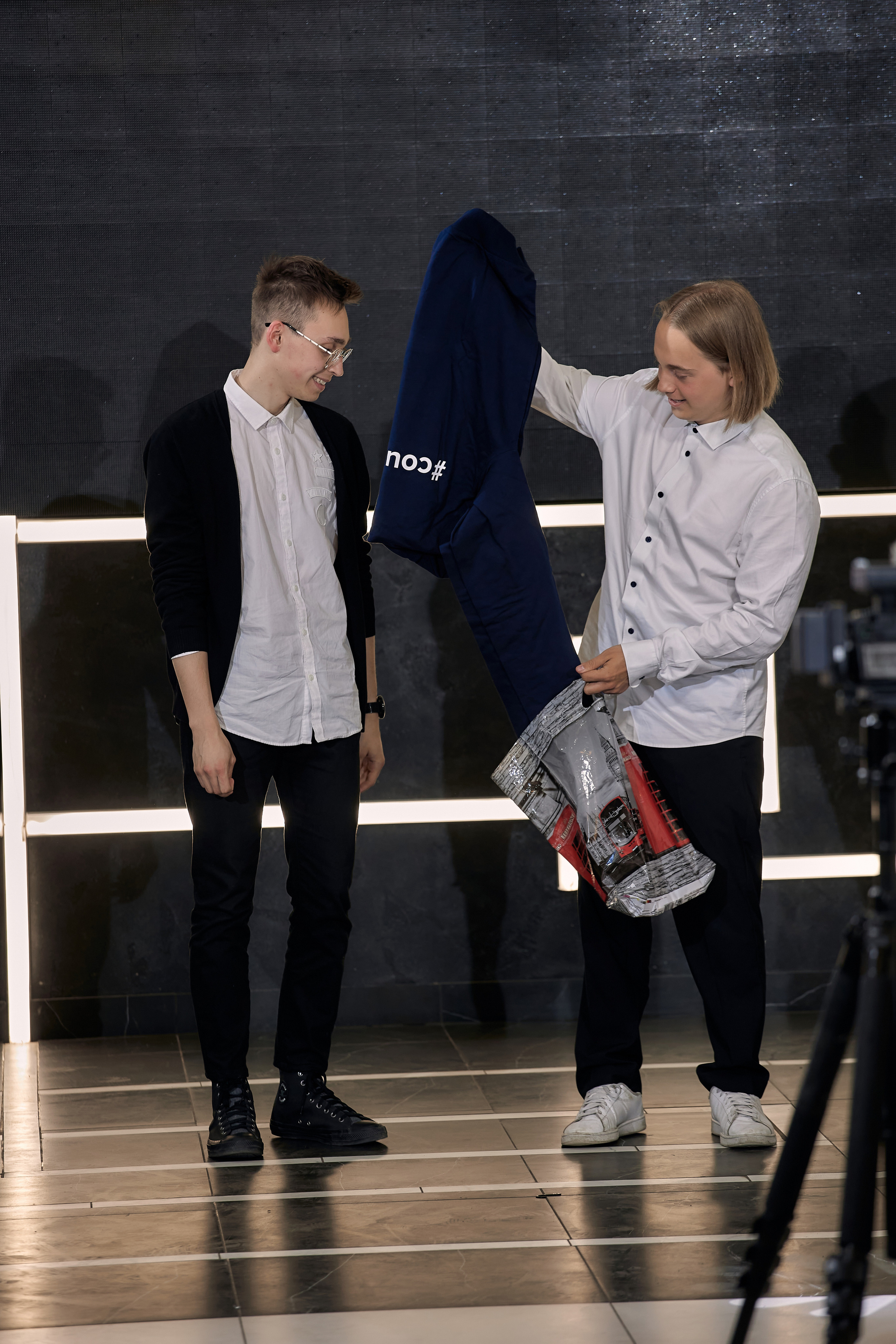 Фотограф на выпускной. Свадебный репортажный и фуд фотограф в Барнауле Гайфулин Виталий