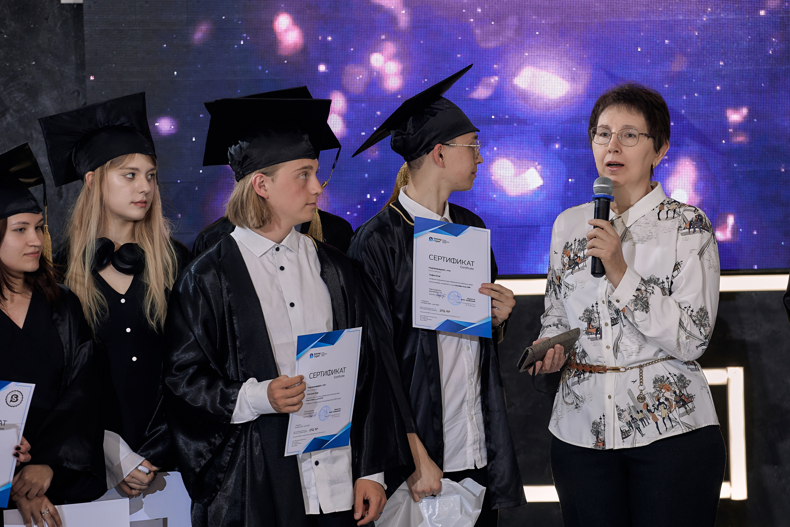 Фотограф на выпускной. Свадебный репортажный и фуд фотограф в Барнауле Гайфулин Виталий