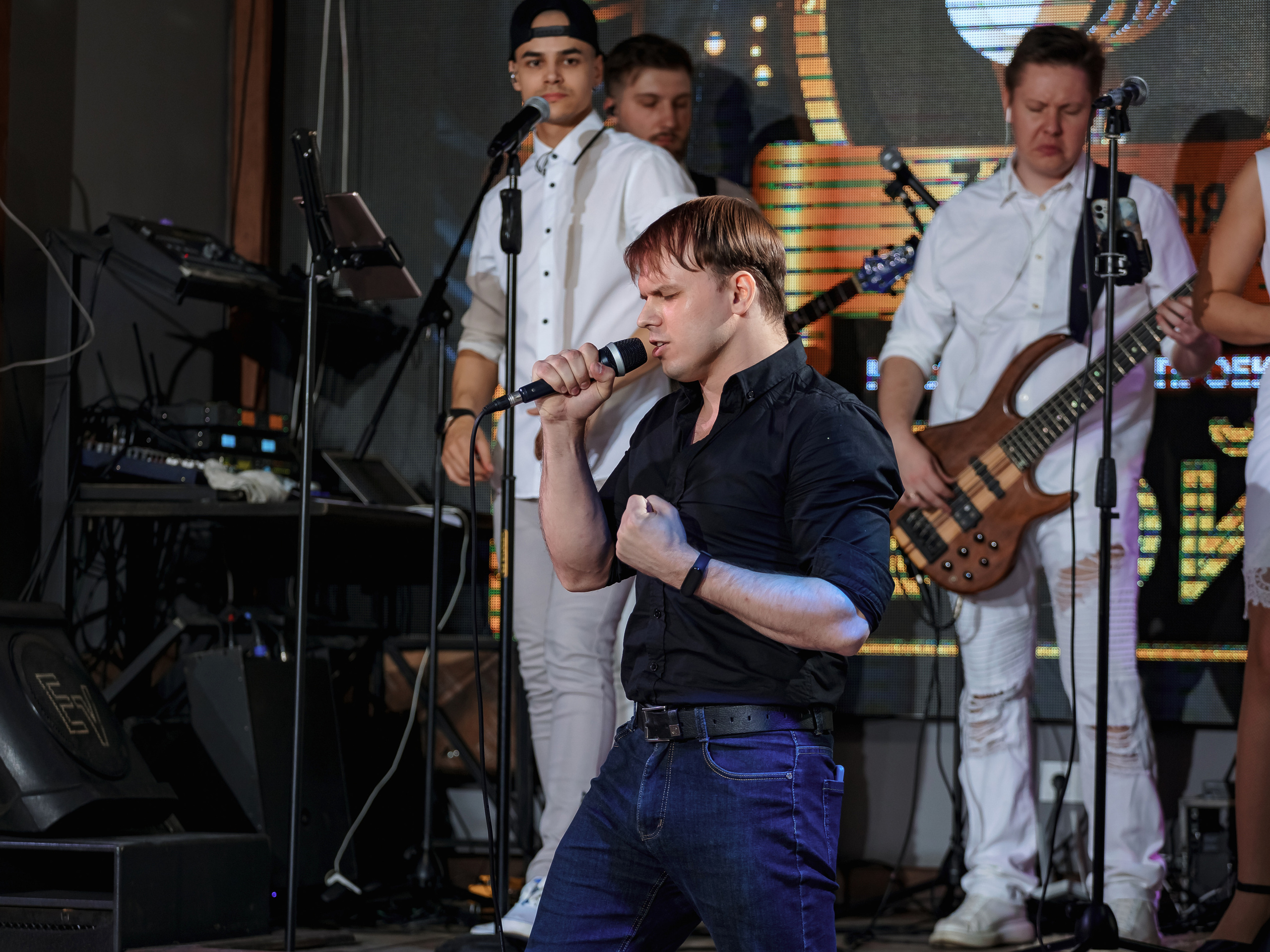 Фотограф на мероприятие. Свадебный репортажный и фуд фотограф в Барнауле Гайфулин Виталий