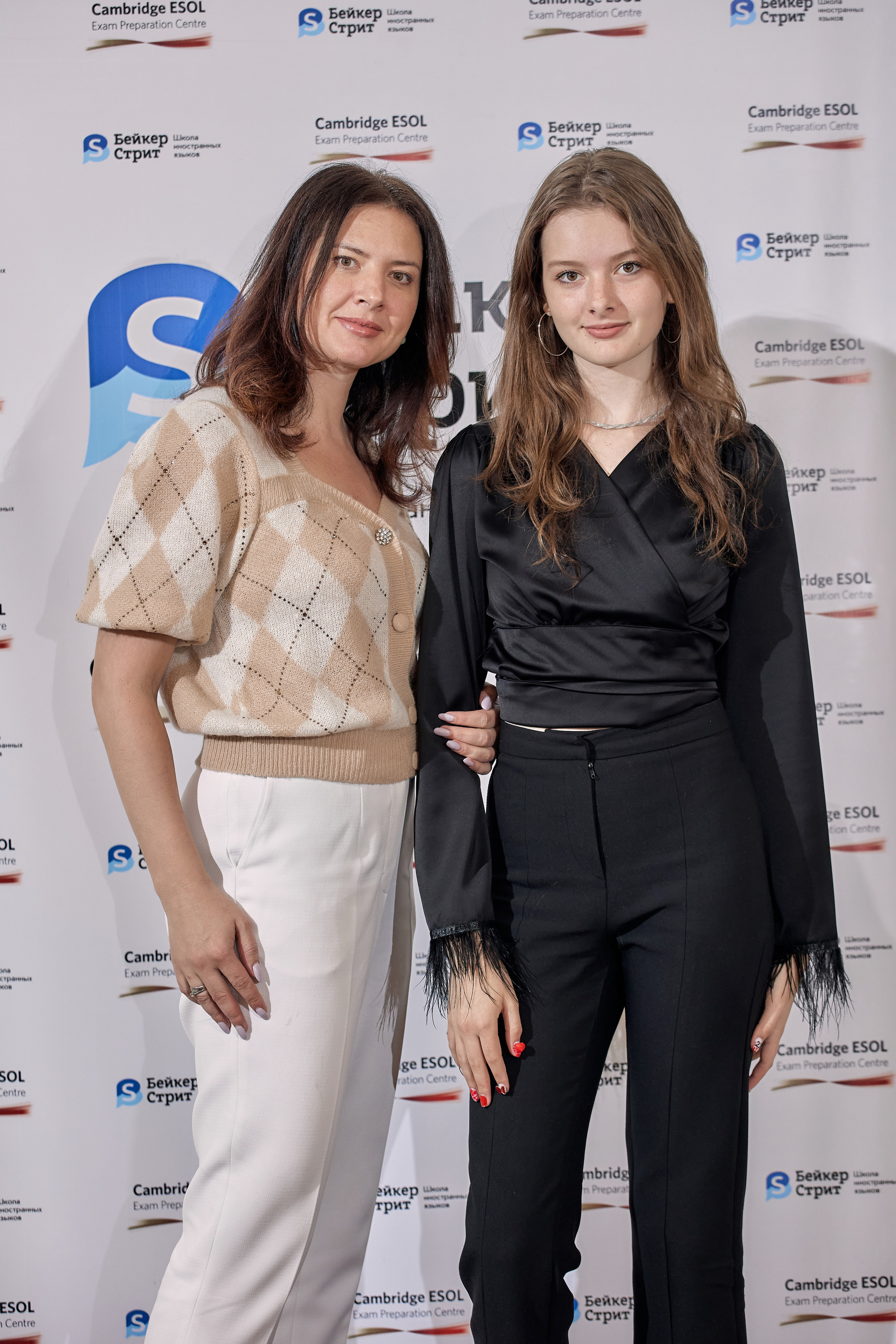 Фотограф на выпускной. Свадебный репортажный и фуд фотограф в Барнауле Гайфулин Виталий