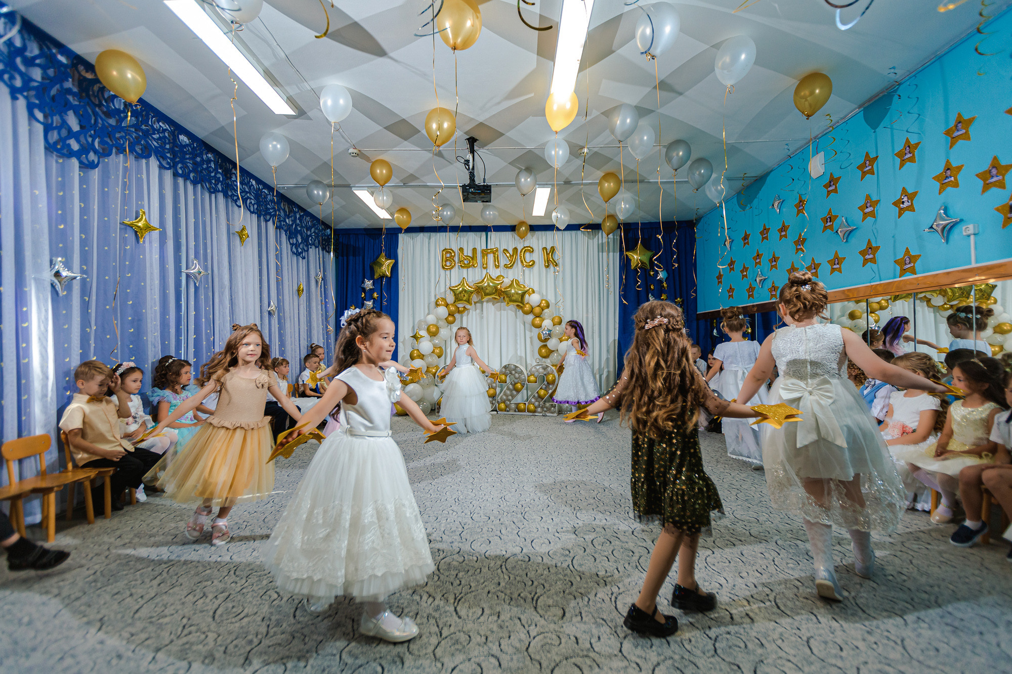 Фотограф на выпускной садик, школа, 1 сентября. Свадебный репортажный и фуд фотограф в Барнауле Гайфулин Виталий