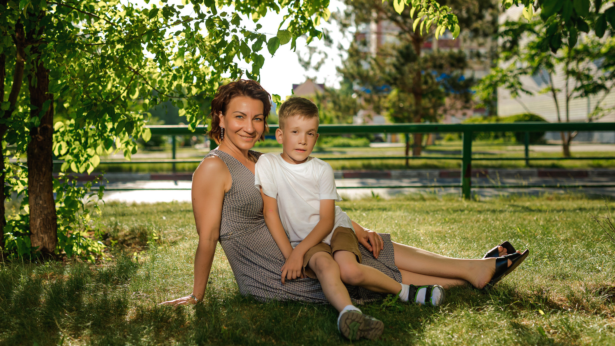 Фотограф на выпускной садик, школа, 1 сентября. Свадебный репортажный и фуд фотограф в Барнауле Гайфулин Виталий