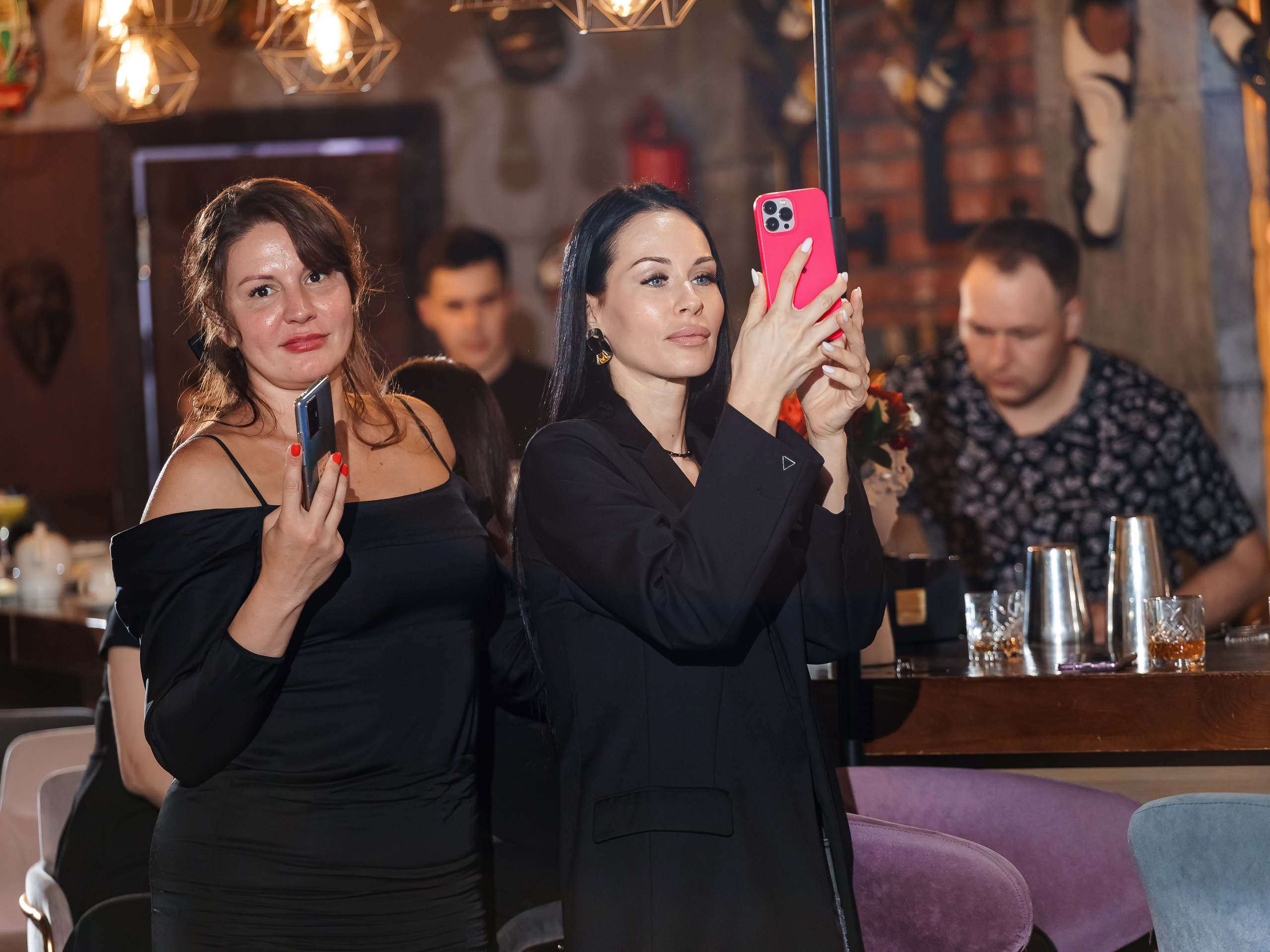 Фотограф на мероприятие. Свадебный репортажный и фуд фотограф в Барнауле Гайфулин Виталий