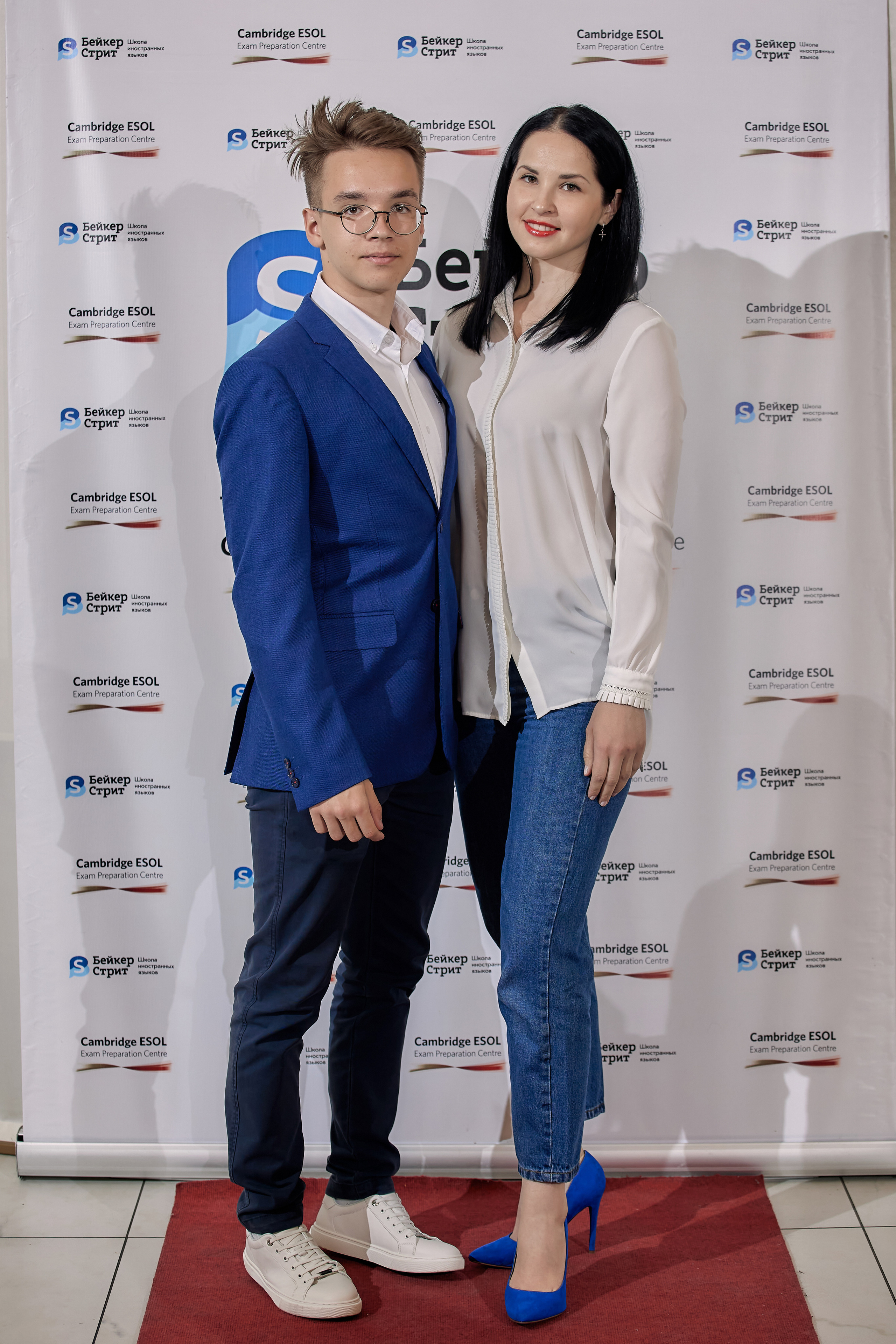 Фотограф на выпускной. Свадебный репортажный и фуд фотограф в Барнауле Гайфулин Виталий