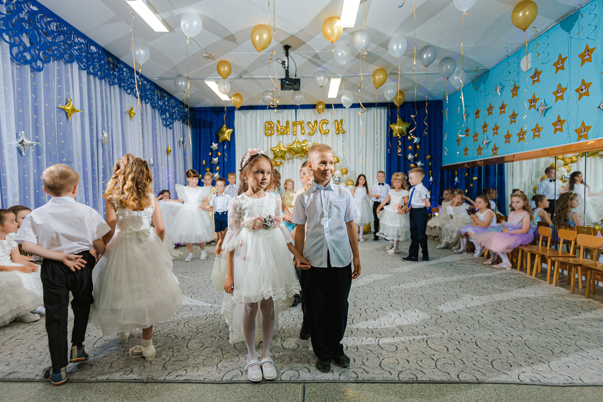 Фотограф на выпускной садик, школа, 1 сентября. Свадебный репортажный и фуд фотограф в Барнауле Гайфулин Виталий