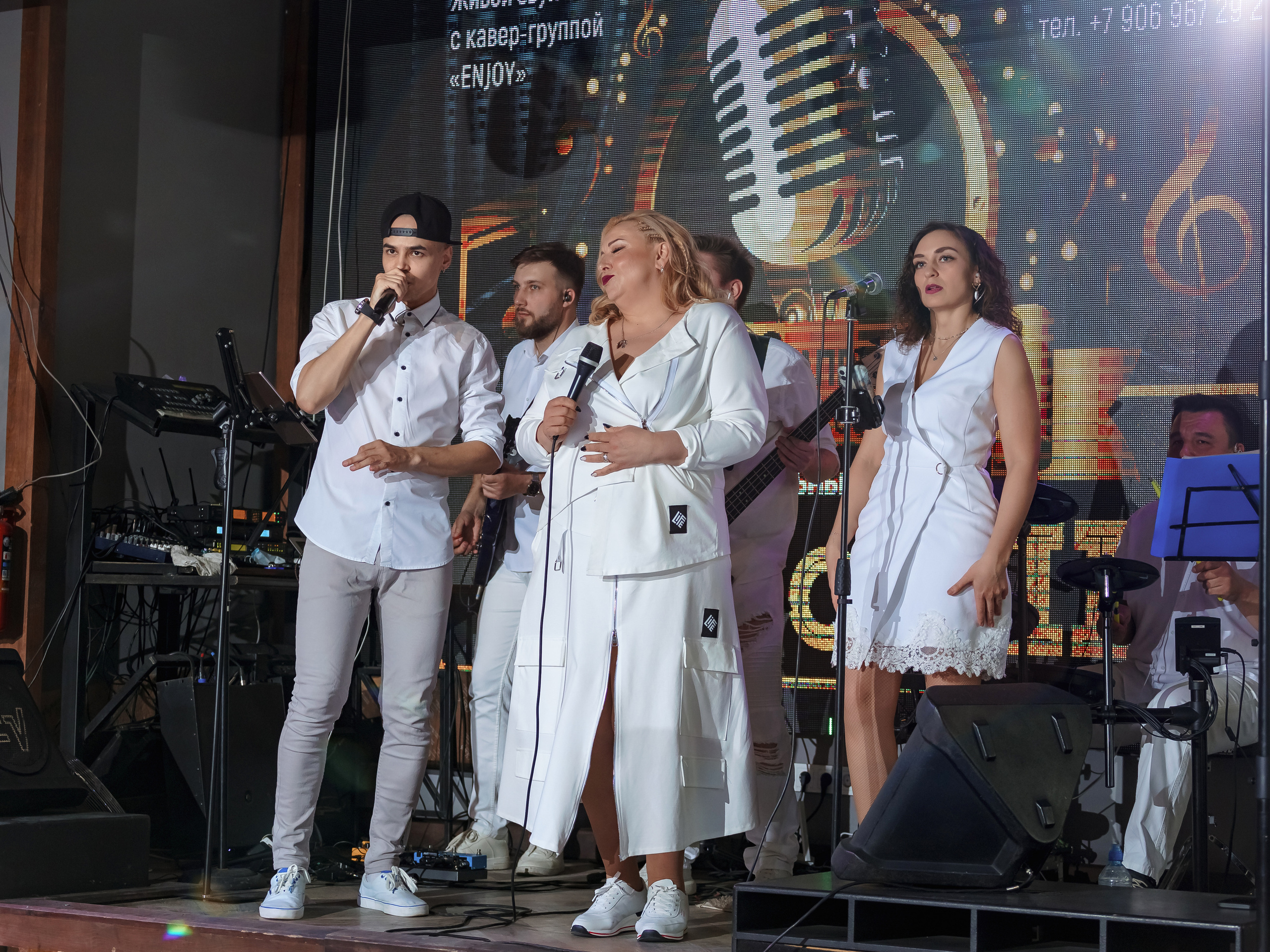 Фотограф на мероприятие. Свадебный репортажный и фуд фотограф в Барнауле Гайфулин Виталий