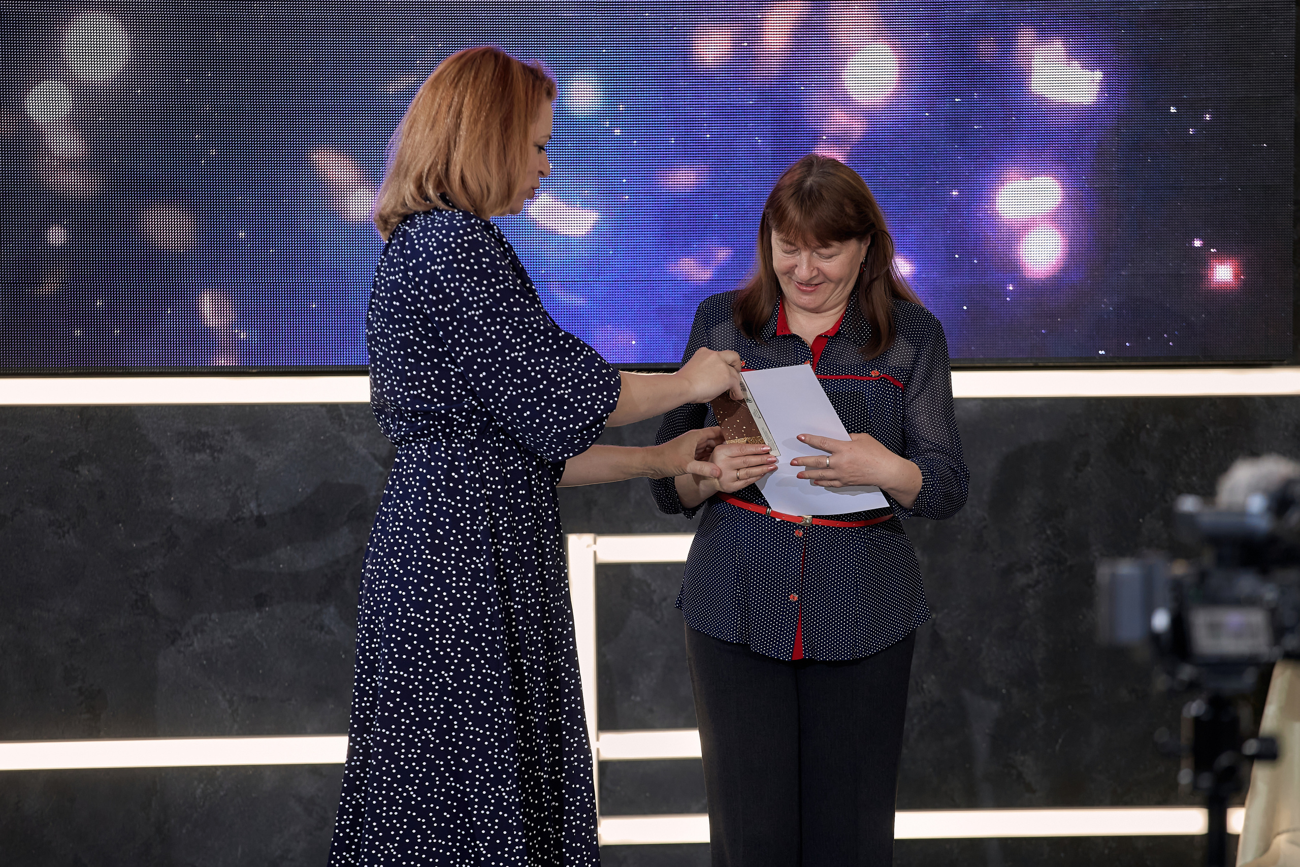 Фотограф на выпускной. Свадебный репортажный и фуд фотограф в Барнауле Гайфулин Виталий