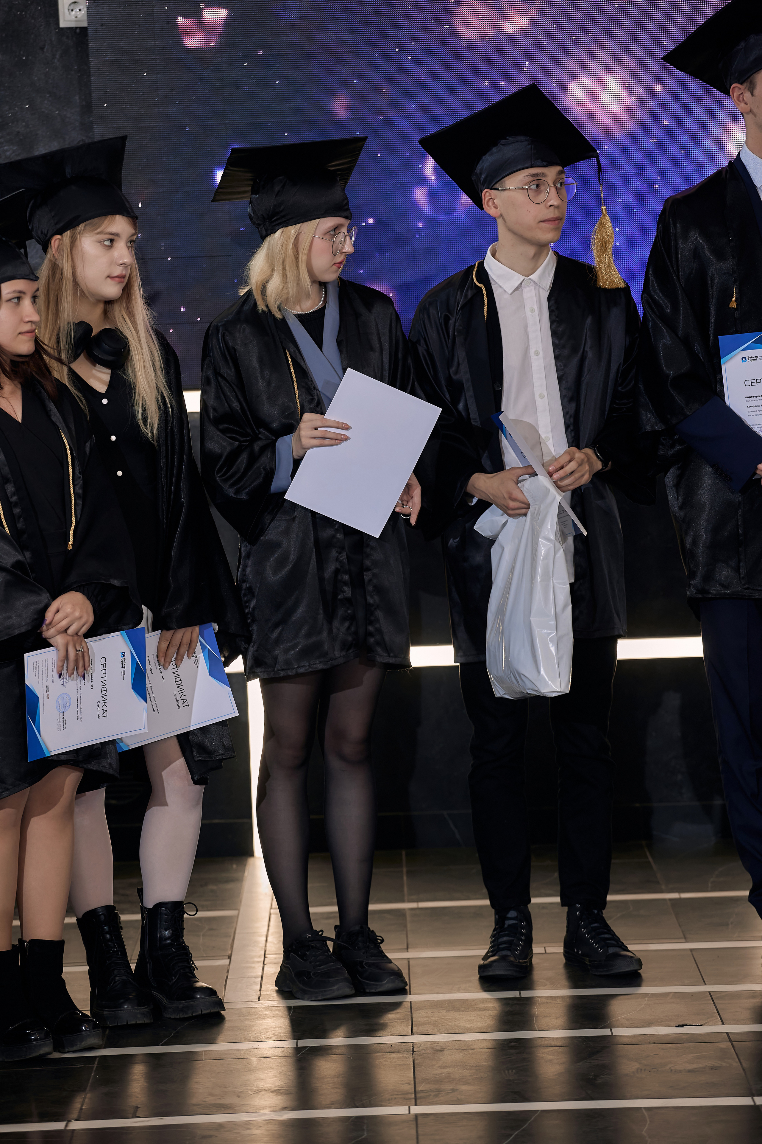 Фотограф на выпускной. Свадебный репортажный и фуд фотограф в Барнауле Гайфулин Виталий