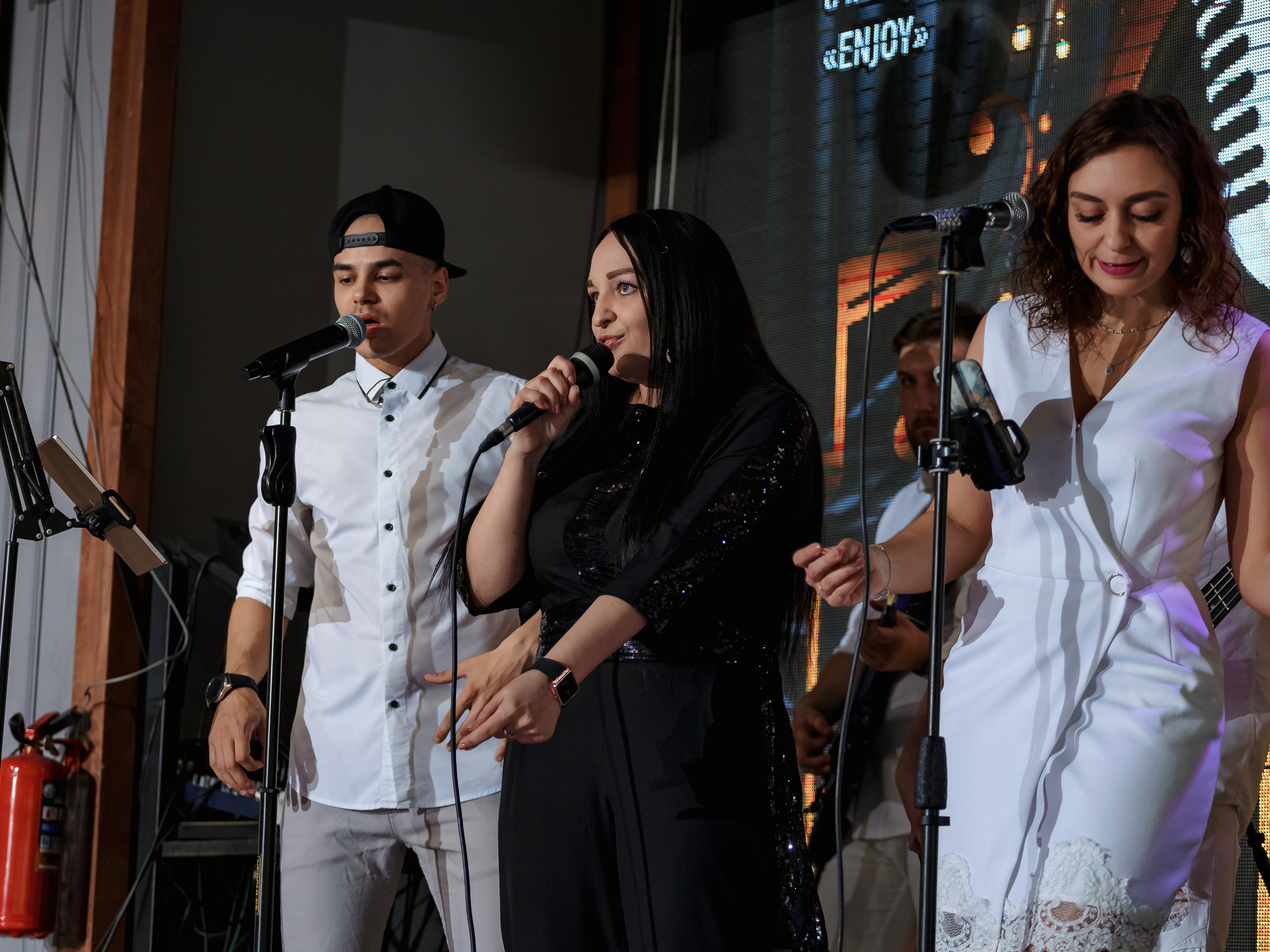 Фотограф на мероприятие. Свадебный репортажный и фуд фотограф в Барнауле Гайфулин Виталий