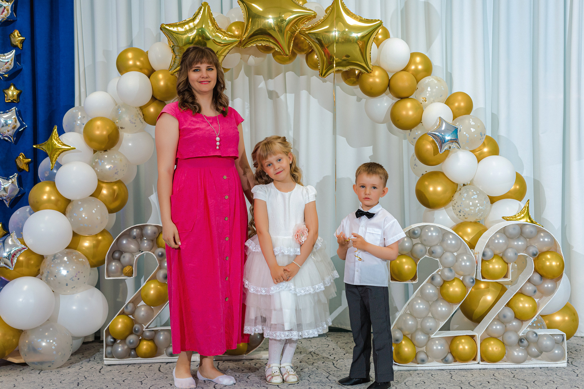 Фотограф на выпускной садик, школа, 1 сентября. Свадебный репортажный и фуд фотограф в Барнауле Гайфулин Виталий