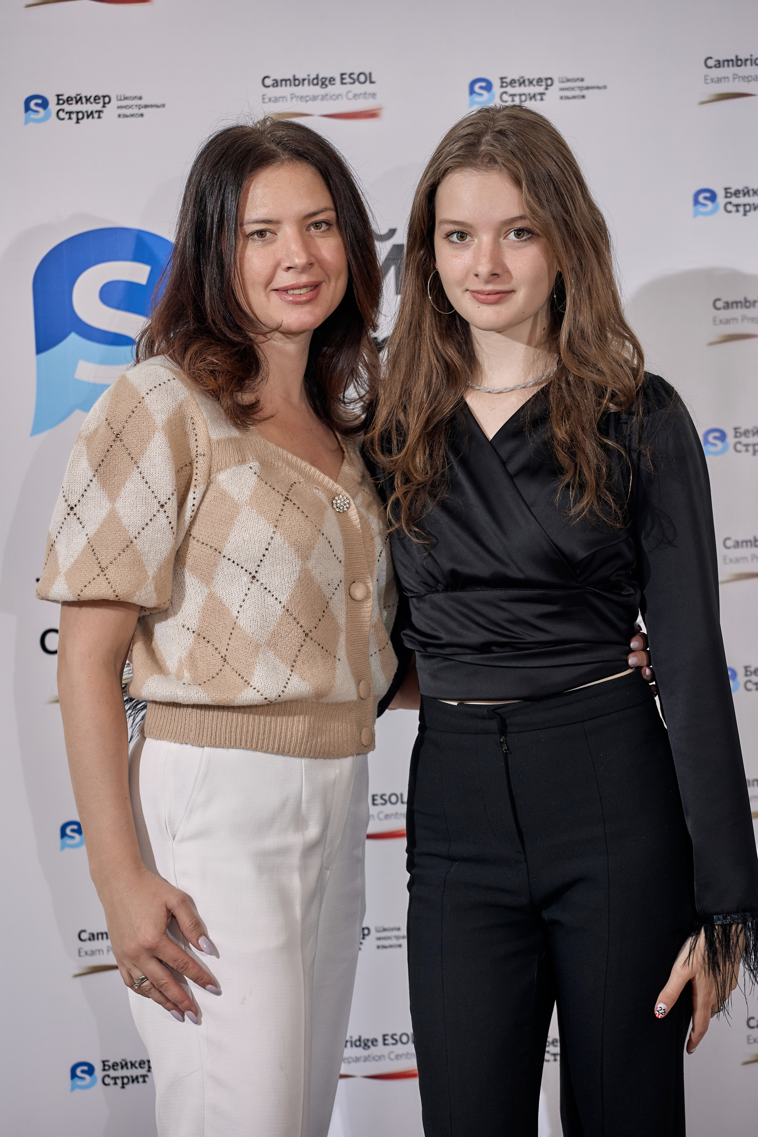 Фотограф на выпускной. Свадебный репортажный и фуд фотограф в Барнауле Гайфулин Виталий